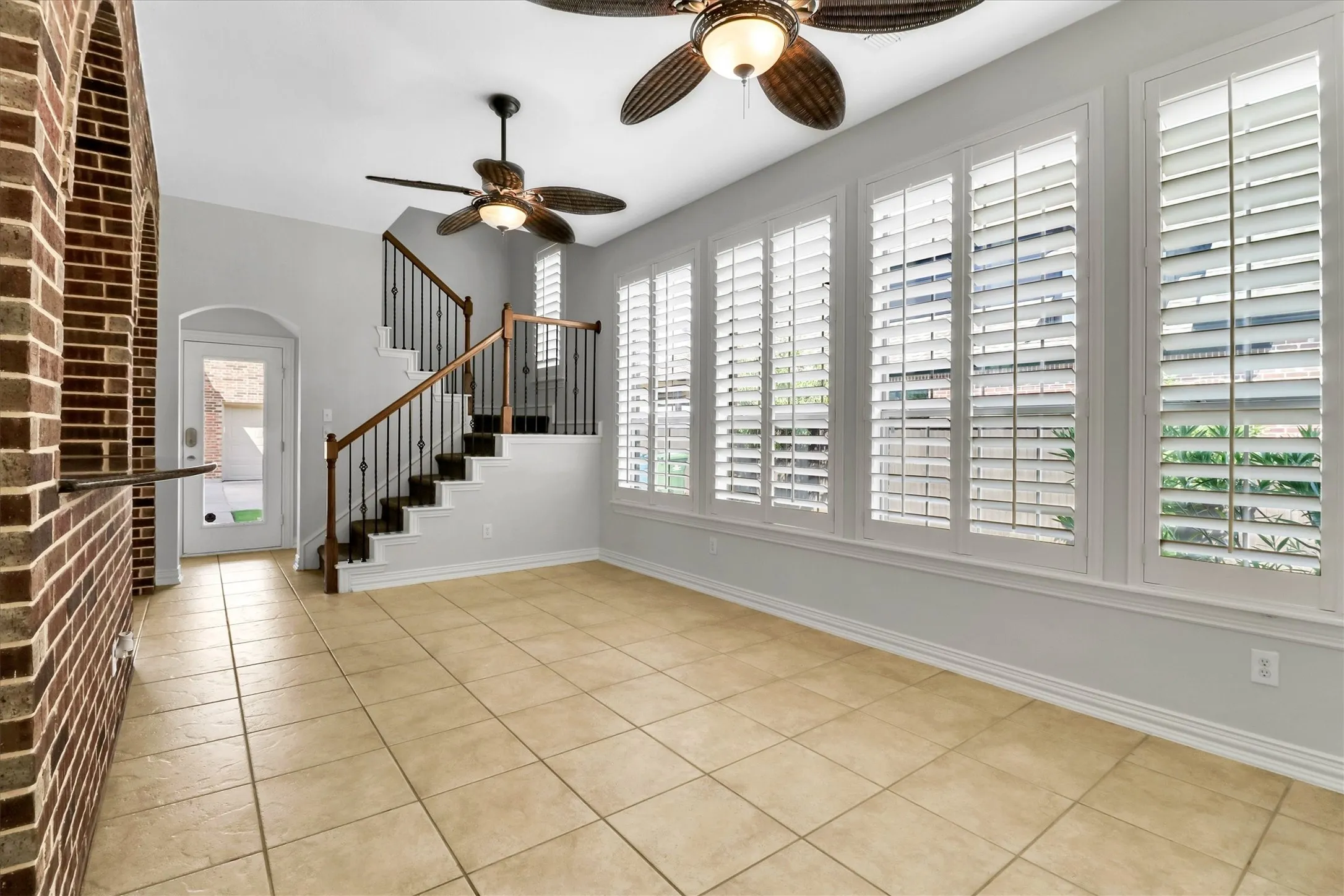 Single Family Residence For Sale in Denton County , 1216 Queen Peggy Lane, Lewisville, Texas 75056, 4 Bedroom, 6 Bathroom, 3 Garage spaces, 4,879 Sqft, built in 2004, mls#21279906, Real Estate Agent in Lewisville, Homes For Sale in Denton county, Homes For Sale in Lewisville, Realtor in Lewisville Texas, Real Estate Brokerage Independent Realty Texas, Luminita Cordes Realtor