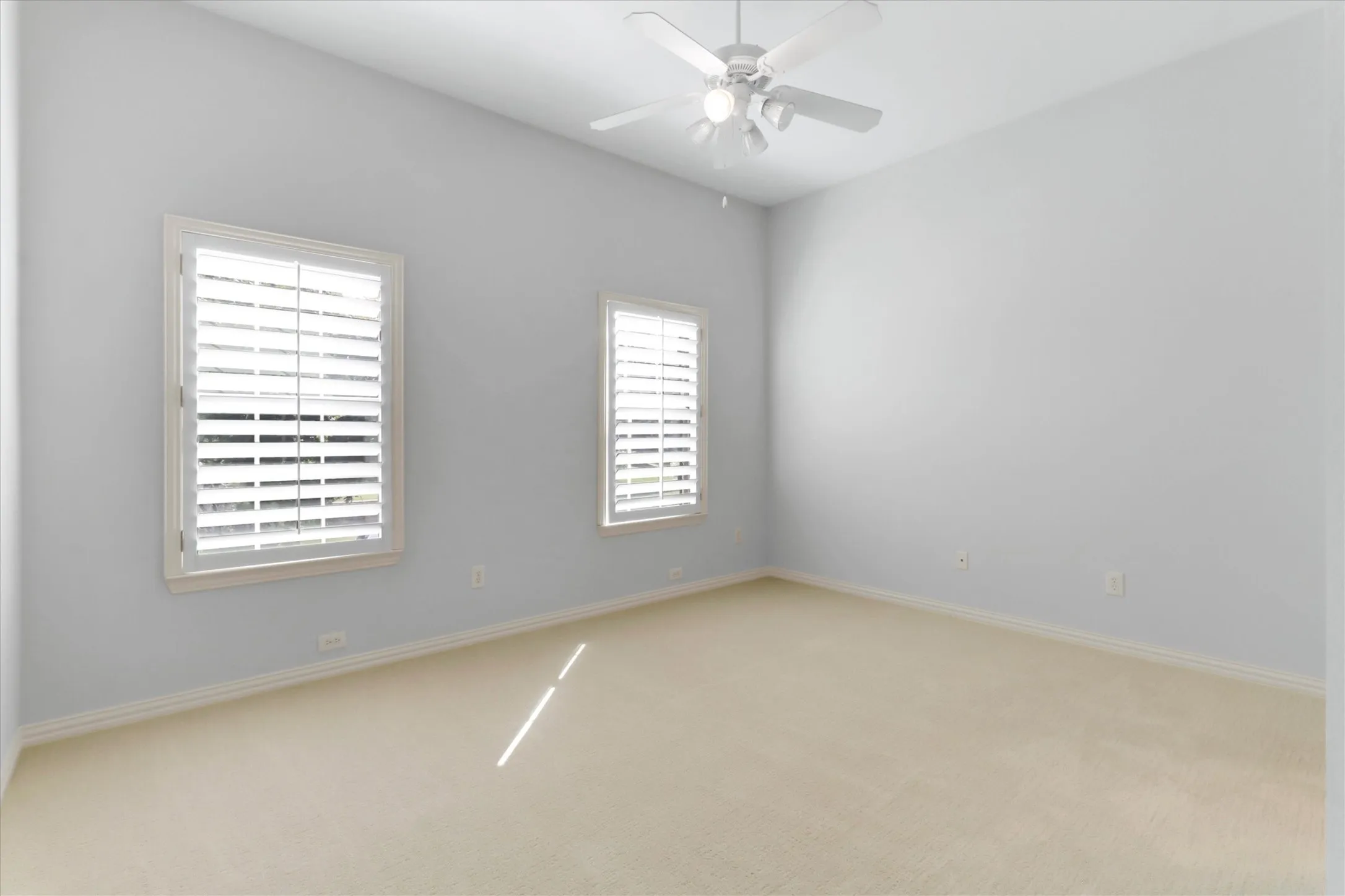 Single Family Residence For Sale in Denton County , 1216 Queen Peggy Lane, Lewisville, Texas 75056, 4 Bedroom, 6 Bathroom, 3 Garage spaces, 4,879 Sqft, built in 2004, mls#21279906, Real Estate Agent in Lewisville, Homes For Sale in Denton county, Homes For Sale in Lewisville, Realtor in Lewisville Texas, Real Estate Brokerage Independent Realty Texas, Luminita Cordes Realtor