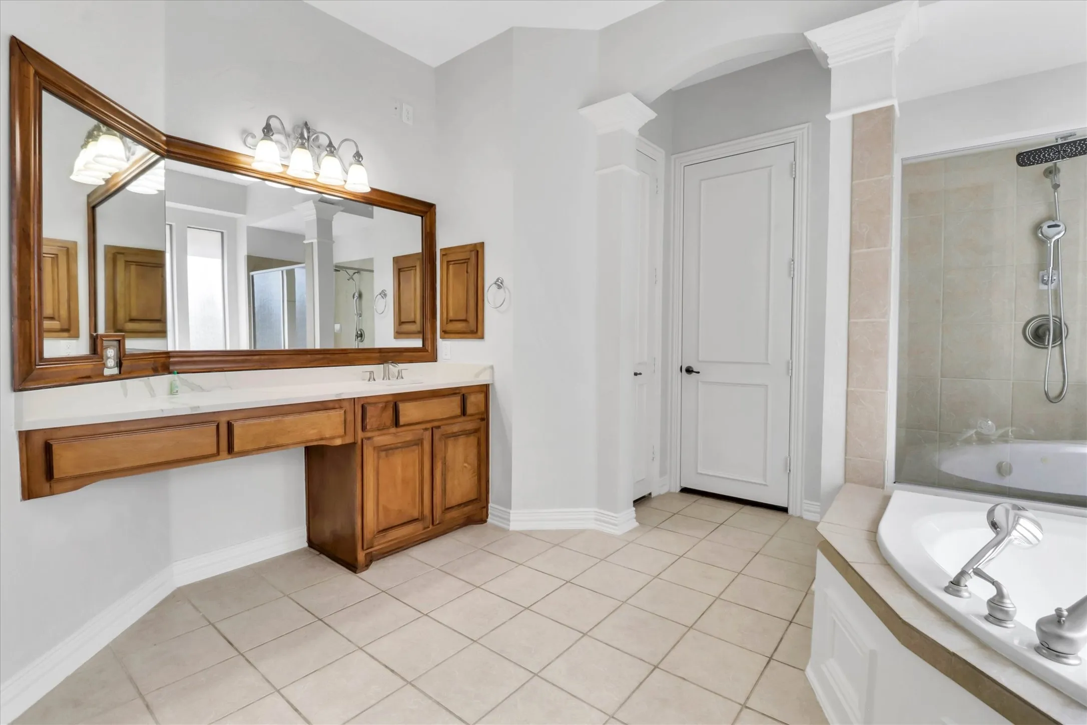 Single Family Residence For Sale in Denton County , 1216 Queen Peggy Lane, Lewisville, Texas 75056, 4 Bedroom, 6 Bathroom, 3 Garage spaces, 4,879 Sqft, built in 2004, mls#21279906, Real Estate Agent in Lewisville, Homes For Sale in Denton county, Homes For Sale in Lewisville, Realtor in Lewisville Texas, Real Estate Brokerage Independent Realty Texas, Luminita Cordes Realtor