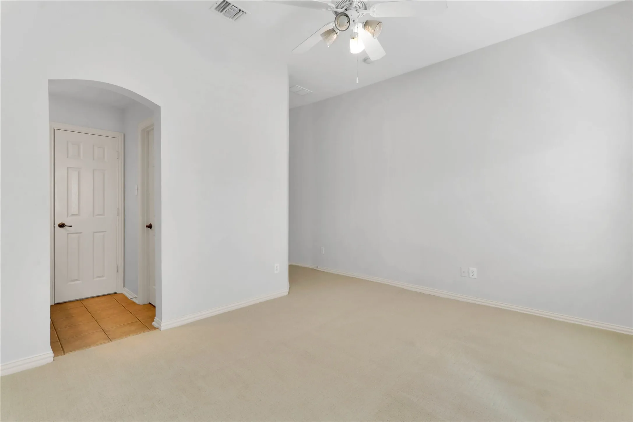 Single Family Residence For Sale in Denton County , 1216 Queen Peggy Lane, Lewisville, Texas 75056, 4 Bedroom, 6 Bathroom, 3 Garage spaces, 4,879 Sqft, built in 2004, mls#21279906, Real Estate Agent in Lewisville, Homes For Sale in Denton county, Homes For Sale in Lewisville, Realtor in Lewisville Texas, Real Estate Brokerage Independent Realty Texas, Luminita Cordes Realtor