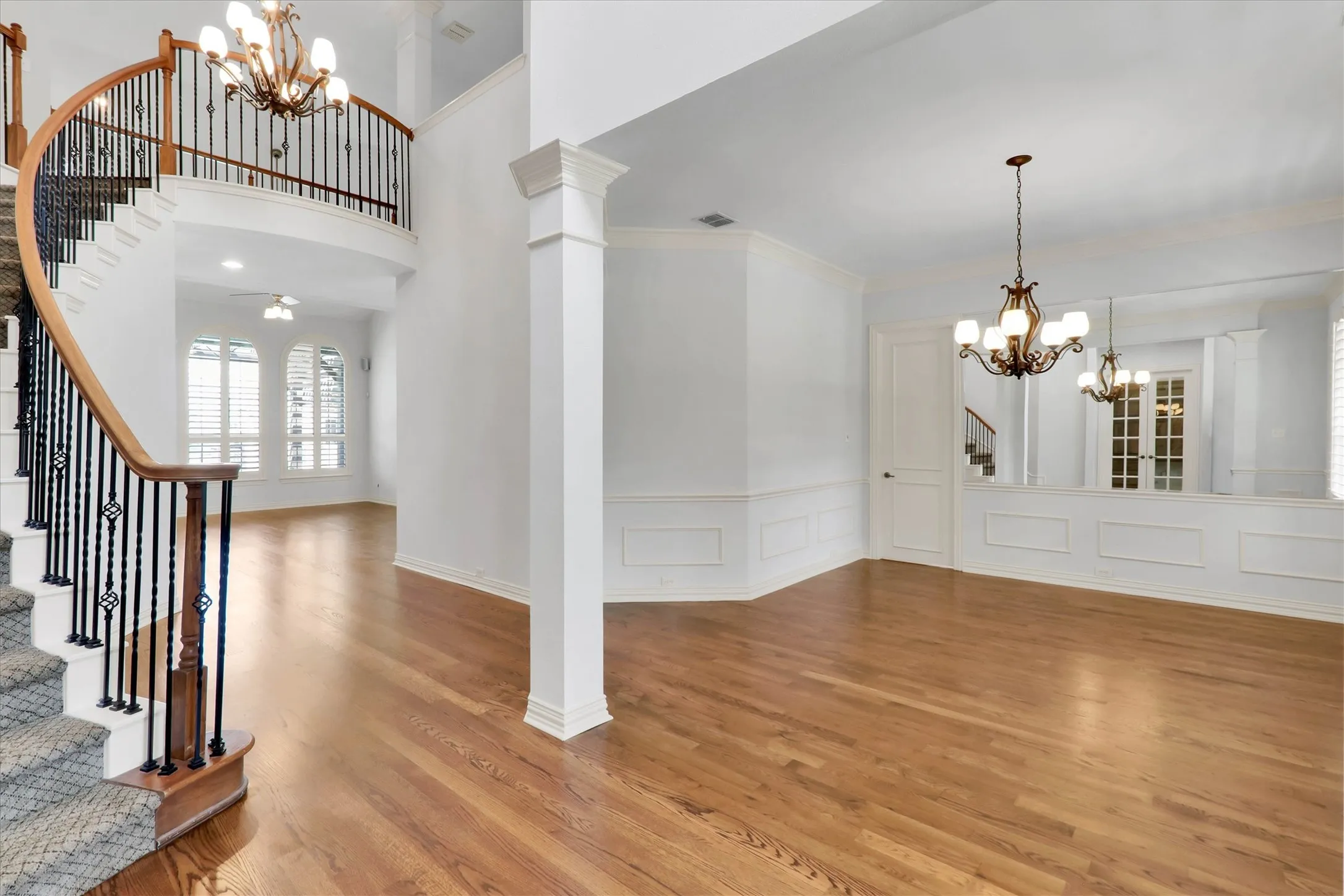 Single Family Residence For Sale in Denton County , 1216 Queen Peggy Lane, Lewisville, Texas 75056, 4 Bedroom, 6 Bathroom, 3 Garage spaces, 4,879 Sqft, built in 2004, mls#21279906, Real Estate Agent in Lewisville, Homes For Sale in Denton county, Homes For Sale in Lewisville, Realtor in Lewisville Texas, Real Estate Brokerage Independent Realty Texas, Luminita Cordes Realtor