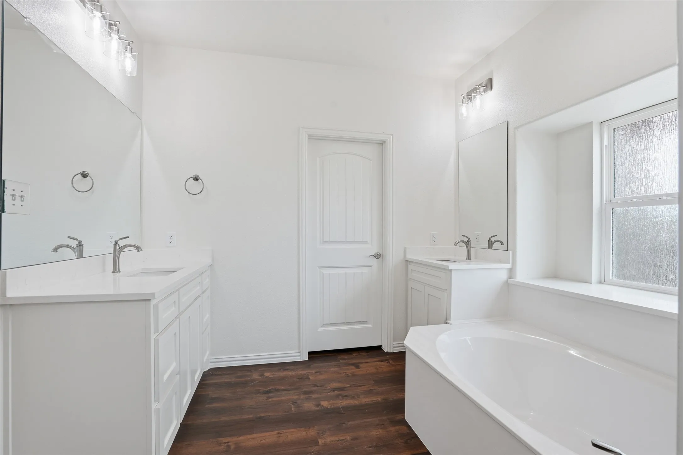 Single Family Residence For Sale in Johnson County , 6720 county road 302, Grandview, Texas 76050, 4 Bedroom, 2 Bathroom, 2 Garage spaces, 2,170 Sqft, built in 2026, mls#21273912, Real Estate Agent in Grandview, Homes For Sale in Johnson county, Homes For Sale in Grandview, Realtor in Grandview Texas, Real Estate Brokerage Independent Realty Texas, Luminita Cordes Realtor