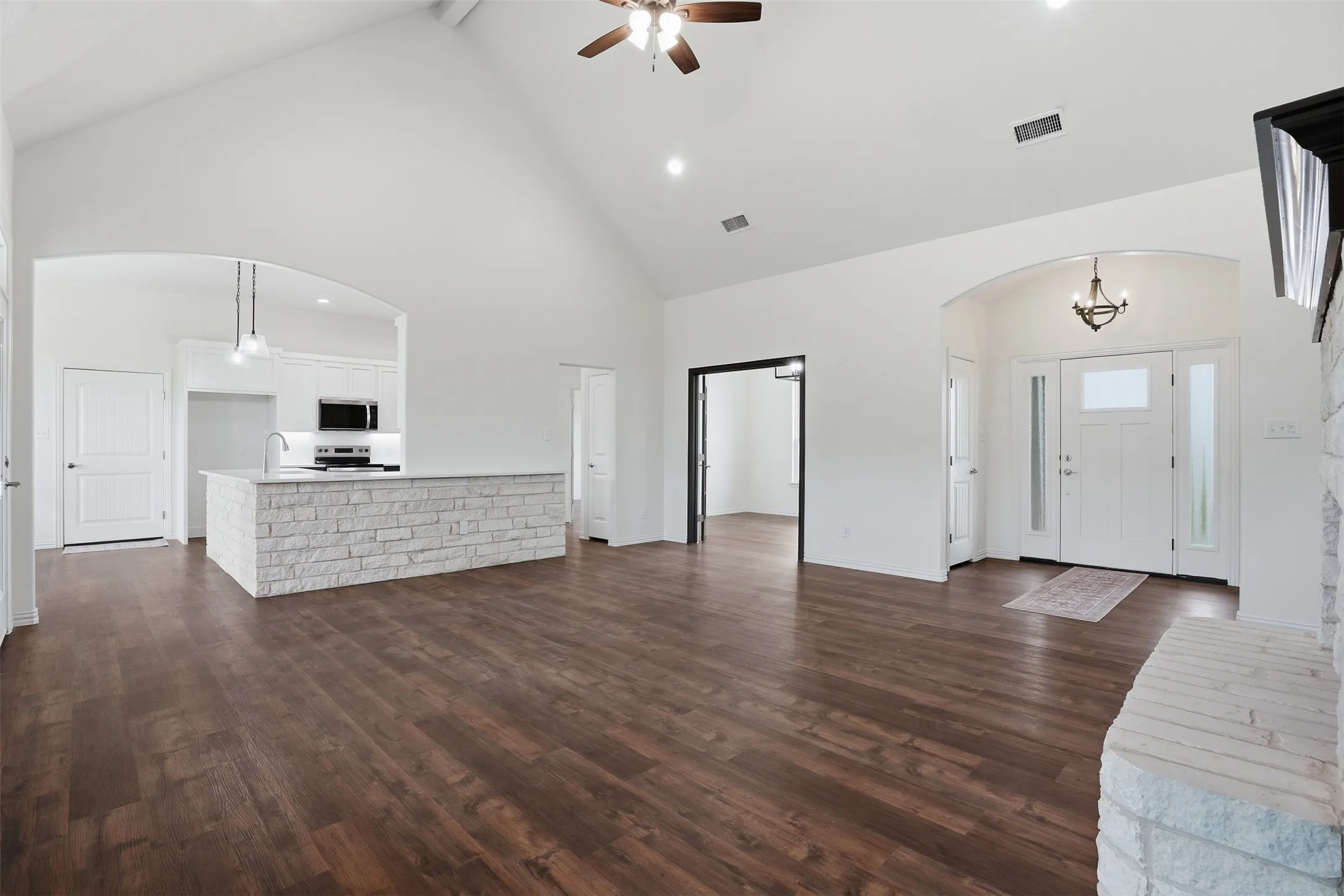 Single Family Residence For Sale in Johnson County , 6720 county road 302, Grandview, Texas 76050, 4 Bedroom, 2 Bathroom, 2 Garage spaces, 2,170 Sqft, built in 2026, mls#21273912, Real Estate Agent in Grandview, Homes For Sale in Johnson county, Homes For Sale in Grandview, Realtor in Grandview Texas, Real Estate Brokerage Independent Realty Texas, Luminita Cordes Realtor