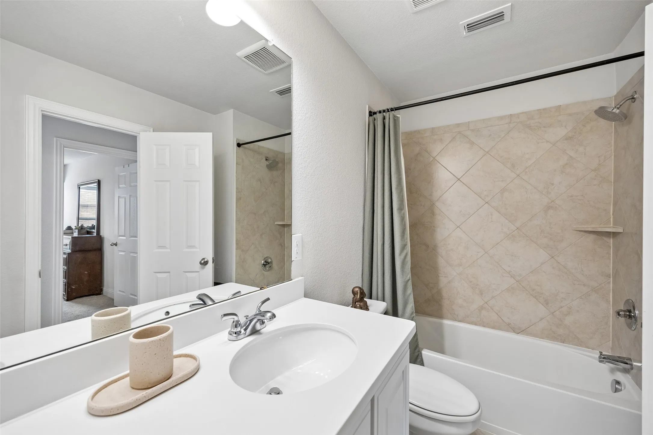 Single Family Residence For Sale in Collin County , 3709 Cliffstone Way, Mc Kinney, Texas 75070, 3 Bedroom, 3 Bathroom, 2 Garage spaces, 2,042 Sqft, built in 2017, Price $450,000, mls#21273958, Real Estate Agent in Mc Kinney, Homes For Sale in Collin county, Homes For Sale in Mc Kinney, Realtor in Mc Kinney Texas, Real Estate Brokerage Independent Realty Texas, Luminita Cordes Realtor