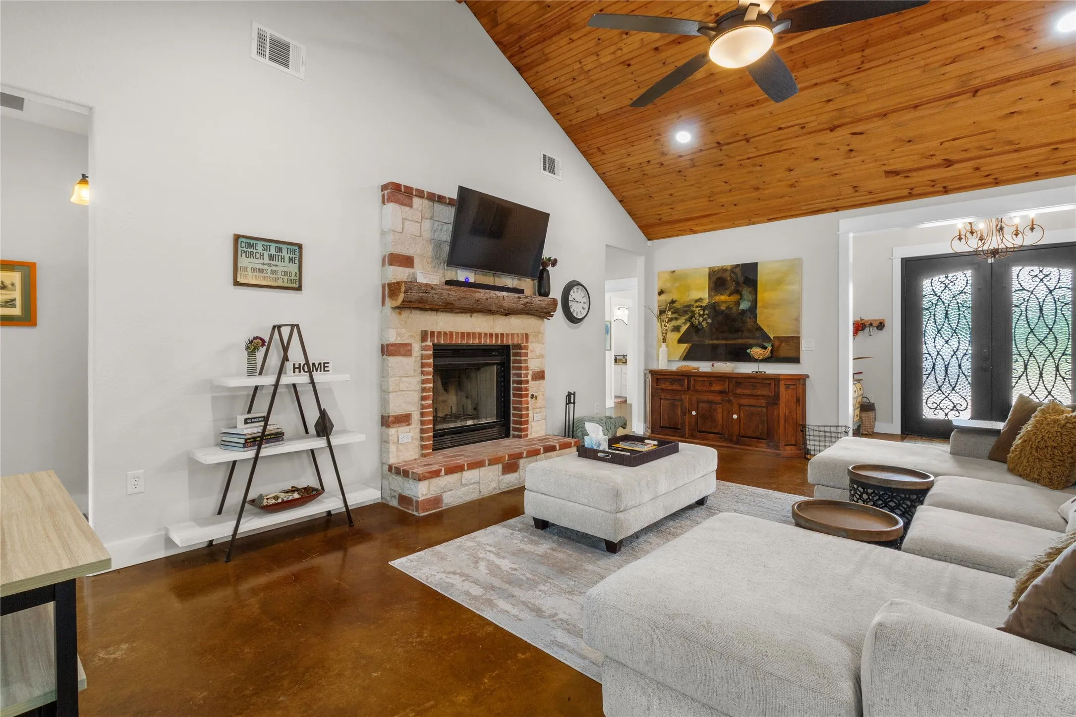 Single Family Residence For Sale in Navarro County , 457 SE County Road 3258, Kerens, Texas 75144, 4 Bedroom, 4 Bathroom, 2 Garage spaces, 3,068 Sqft, built in 2022, mls#21274794, Real Estate Agent in Kerens, Homes For Sale in Navarro county, Homes For Sale in Kerens, Realtor in Kerens Texas, Real Estate Brokerage Independent Realty Texas, Luminita Cordes Realtor