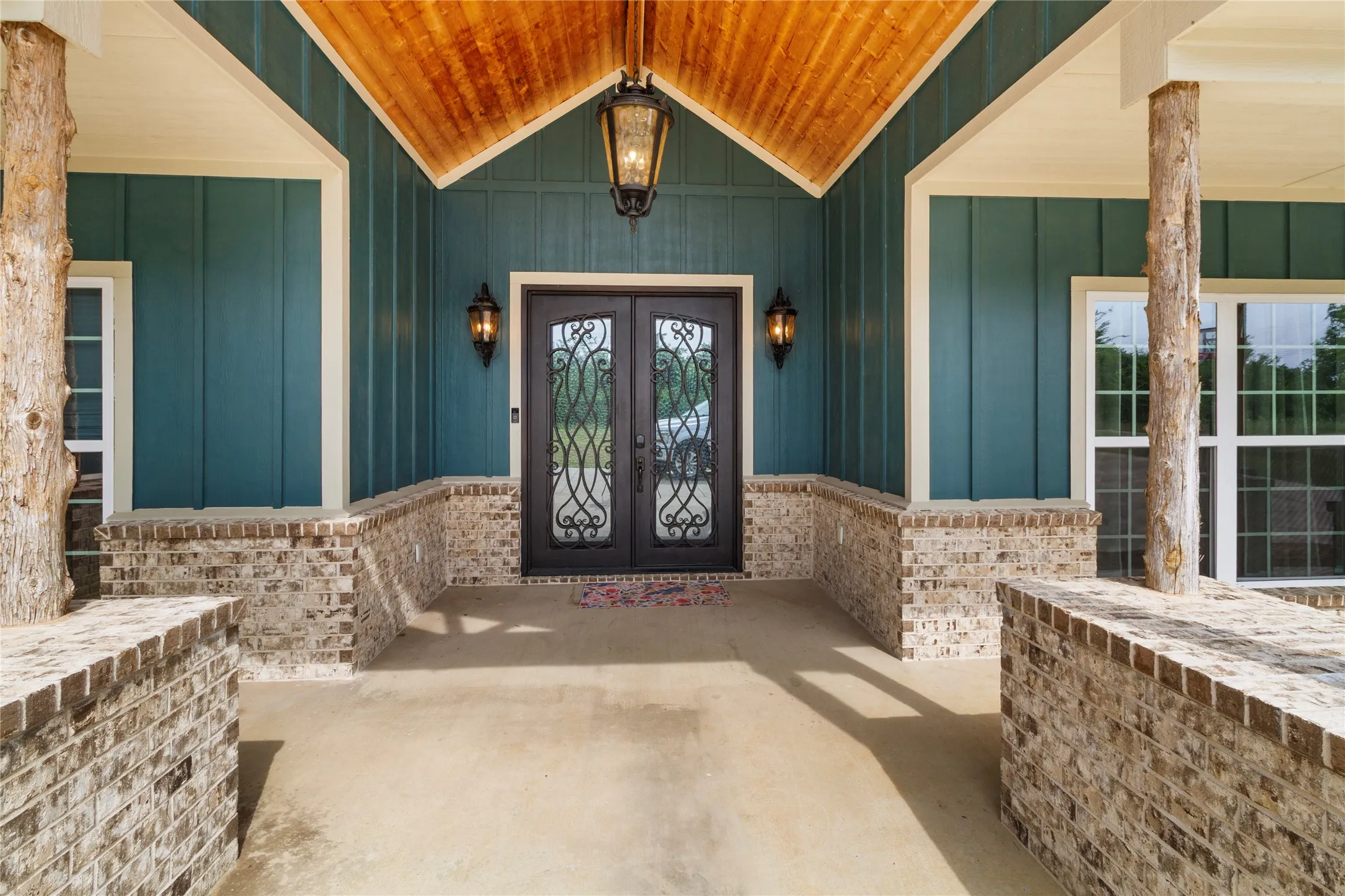Single Family Residence For Sale in Navarro County , 457 SE County Road 3258, Kerens, Texas 75144, 4 Bedroom, 4 Bathroom, 2 Garage spaces, 3,068 Sqft, built in 2022, mls#21274794, Real Estate Agent in Kerens, Homes For Sale in Navarro county, Homes For Sale in Kerens, Realtor in Kerens Texas, Real Estate Brokerage Independent Realty Texas, Luminita Cordes Realtor