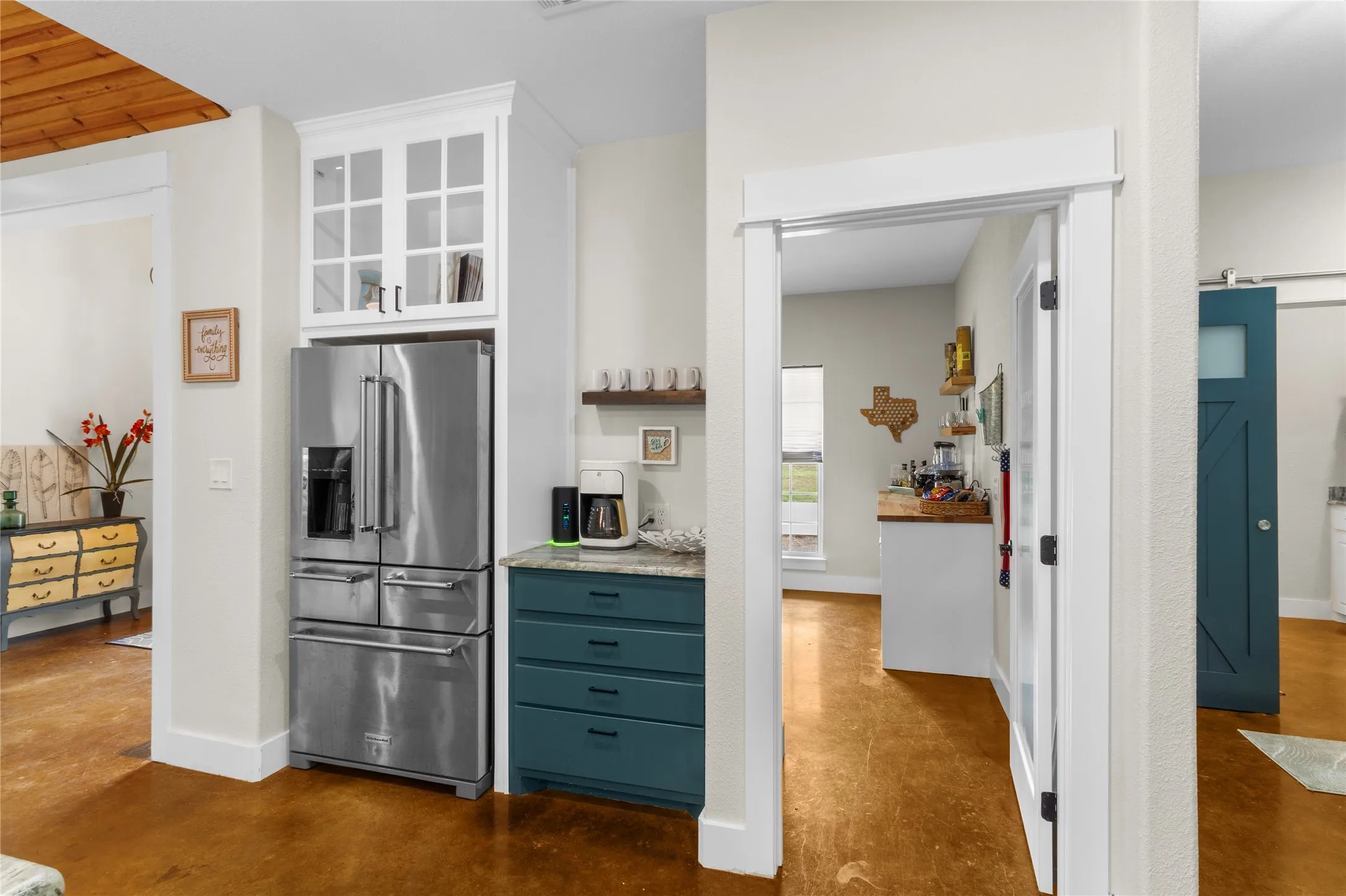 Single Family Residence For Sale in Navarro County , 457 SE County Road 3258, Kerens, Texas 75144, 4 Bedroom, 4 Bathroom, 2 Garage spaces, 3,068 Sqft, built in 2022, mls#21274794, Real Estate Agent in Kerens, Homes For Sale in Navarro county, Homes For Sale in Kerens, Realtor in Kerens Texas, Real Estate Brokerage Independent Realty Texas, Luminita Cordes Realtor