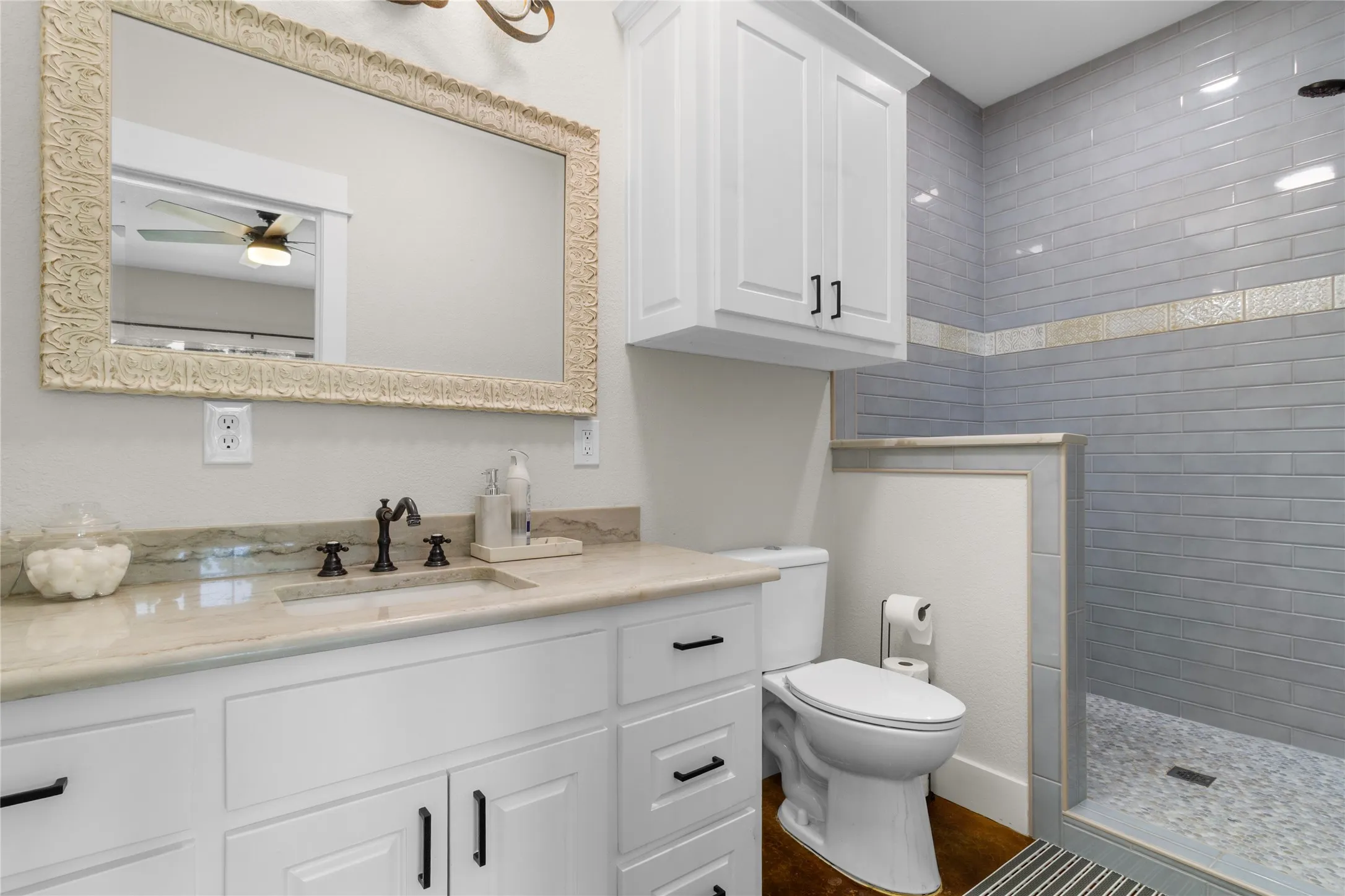 Single Family Residence For Sale in Navarro County , 457 SE County Road 3258, Kerens, Texas 75144, 4 Bedroom, 4 Bathroom, 2 Garage spaces, 3,068 Sqft, built in 2022, mls#21274794, Real Estate Agent in Kerens, Homes For Sale in Navarro county, Homes For Sale in Kerens, Realtor in Kerens Texas, Real Estate Brokerage Independent Realty Texas, Luminita Cordes Realtor