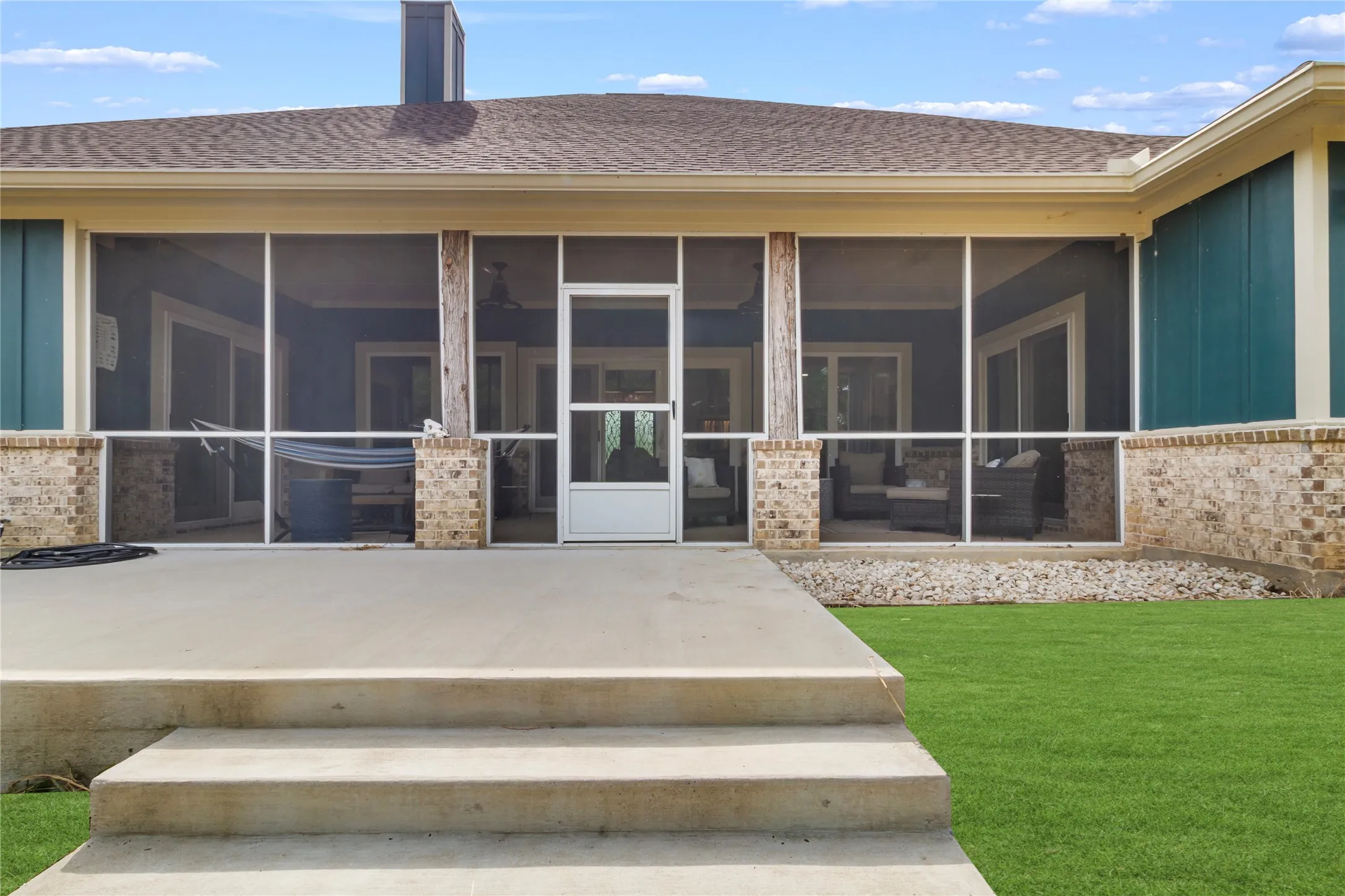 Single Family Residence For Sale in Navarro County , 457 SE County Road 3258, Kerens, Texas 75144, 4 Bedroom, 4 Bathroom, 2 Garage spaces, 3,068 Sqft, built in 2022, mls#21274794, Real Estate Agent in Kerens, Homes For Sale in Navarro county, Homes For Sale in Kerens, Realtor in Kerens Texas, Real Estate Brokerage Independent Realty Texas, Luminita Cordes Realtor