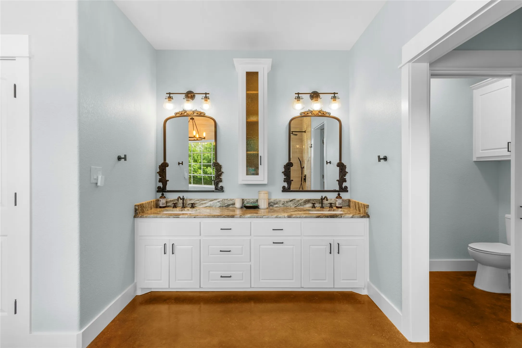 Single Family Residence For Sale in Navarro County , 457 SE County Road 3258, Kerens, Texas 75144, 4 Bedroom, 4 Bathroom, 2 Garage spaces, 3,068 Sqft, built in 2022, mls#21274794, Real Estate Agent in Kerens, Homes For Sale in Navarro county, Homes For Sale in Kerens, Realtor in Kerens Texas, Real Estate Brokerage Independent Realty Texas, Luminita Cordes Realtor