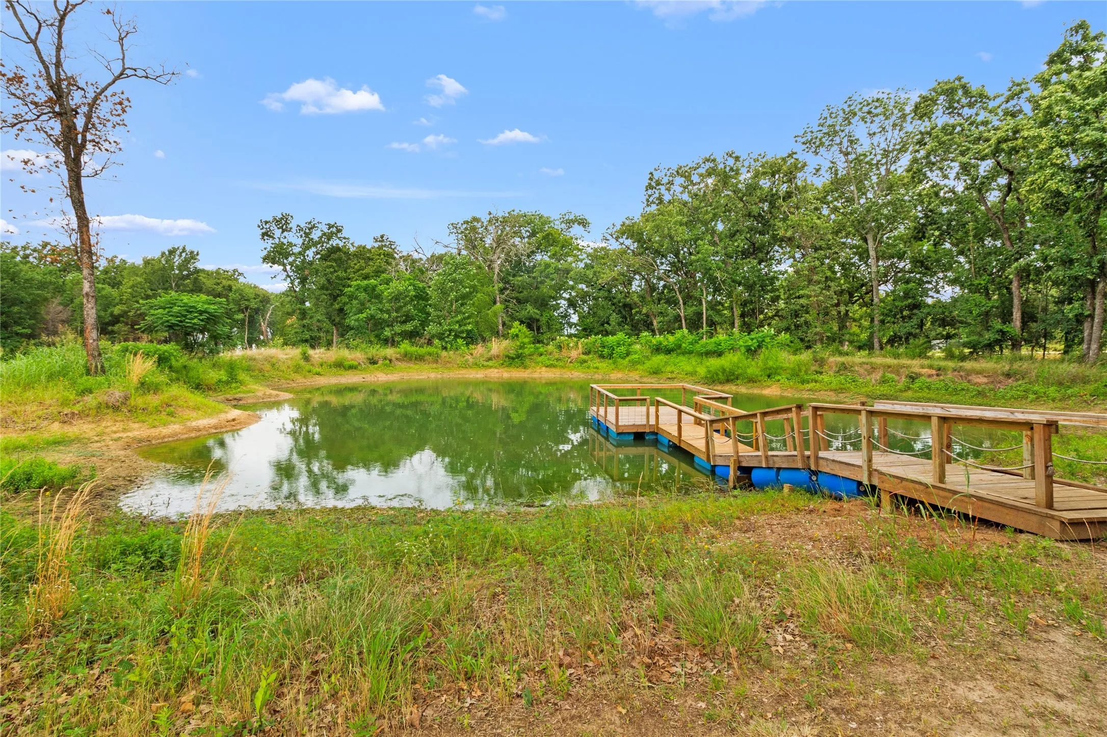 Single Family Residence For Sale in Navarro County , 457 SE County Road 3258, Kerens, Texas 75144, 4 Bedroom, 4 Bathroom, 2 Garage spaces, 3,068 Sqft, built in 2022, mls#21274794, Real Estate Agent in Kerens, Homes For Sale in Navarro county, Homes For Sale in Kerens, Realtor in Kerens Texas, Real Estate Brokerage Independent Realty Texas, Luminita Cordes Realtor