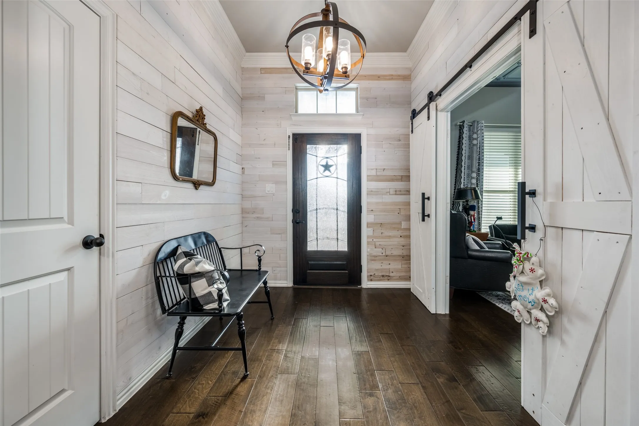 RUSTIC ELEGANCE~WARM HARDWOOD FLOORING THROUGHOUT~TEXTURED WOOD WALLS~