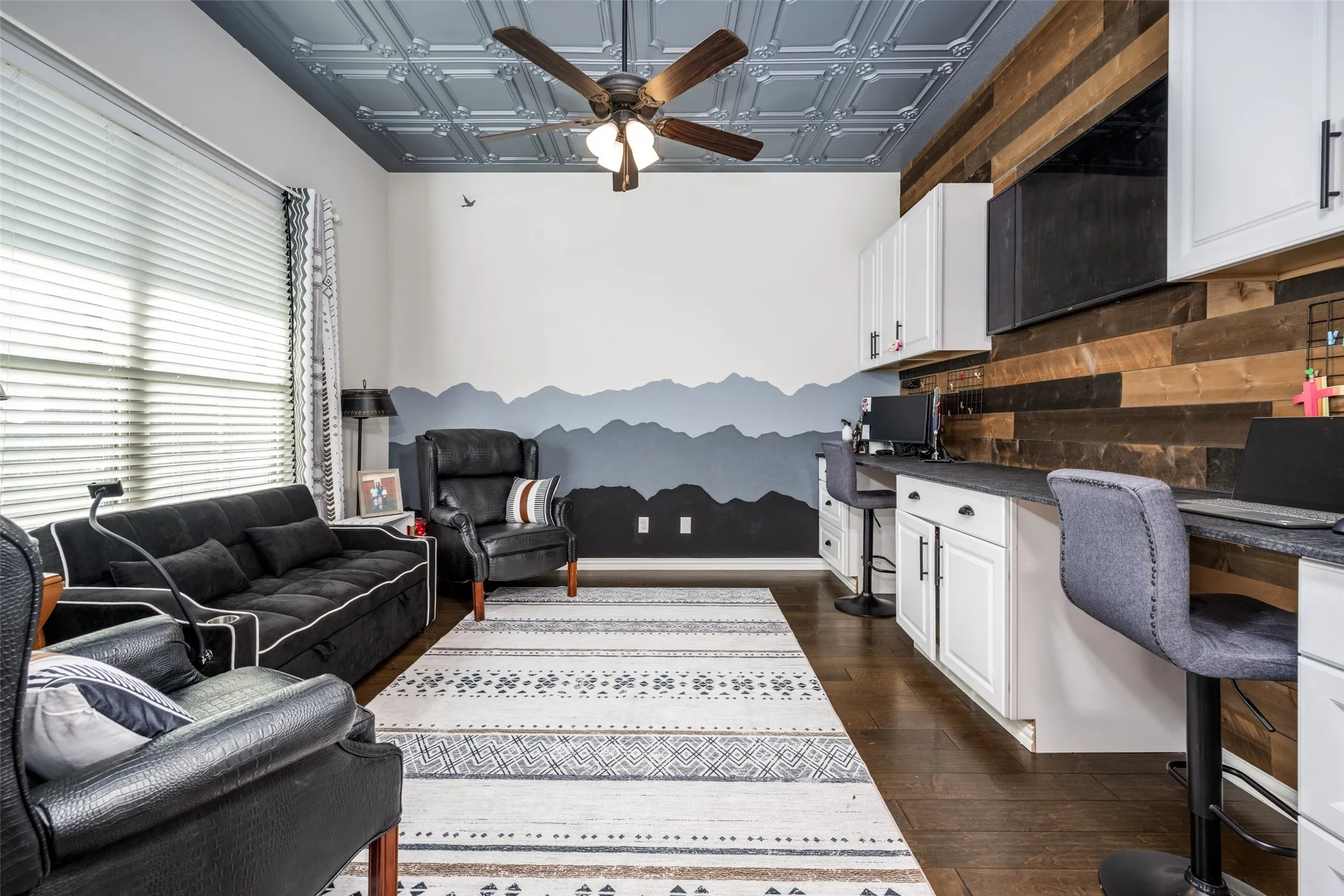 OFFICE OR SECONDARY LIVING~BUILT IN DESKS & CABINETRY~