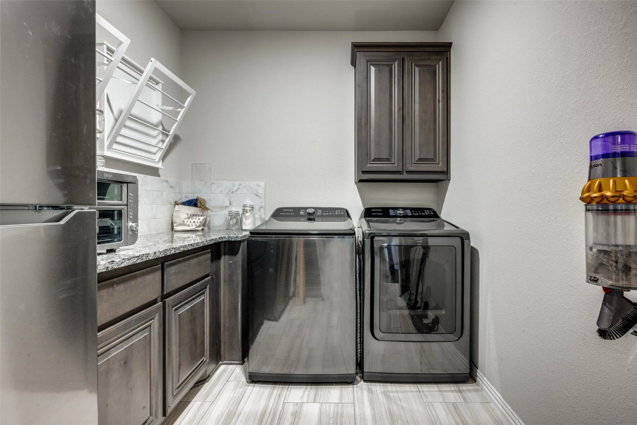 GRANITE COUNTERTOPS, CABINETRY & ROOM FOR FRIG~