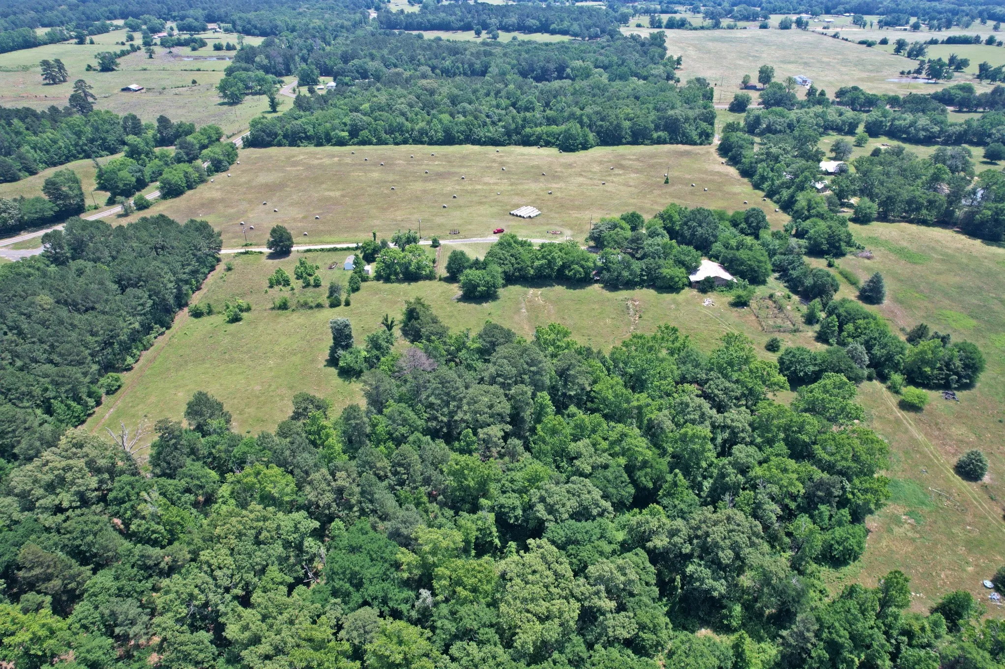 Farm For Sale in Wood County , 258 County Road 3199, Winnsboro, Texas 75494, 3 Bedroom, 2 Bathroom, Garage spaces, 1,705 Sqft, built in 1985, mls#21274048, Real Estate Agent in Winnsboro, Homes For Sale in Wood county, Homes For Sale in Winnsboro, Realtor in Winnsboro Texas, Real Estate Brokerage Independent Realty Texas, Luminita Cordes Realtor