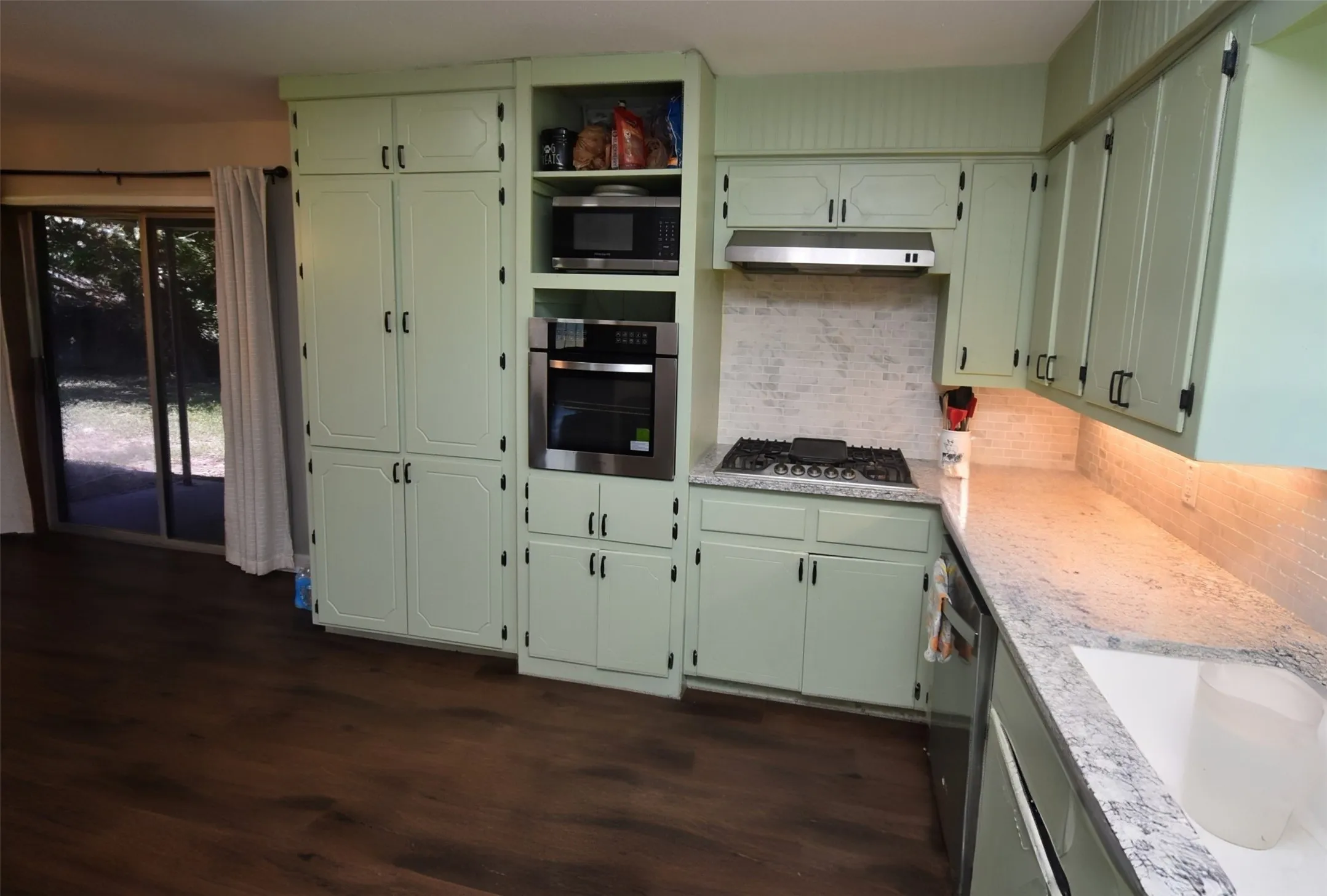Farm For Sale in Wood County , 258 County Road 3199, Winnsboro, Texas 75494, 3 Bedroom, 2 Bathroom, Garage spaces, 1,705 Sqft, built in 1985, mls#21274048, Real Estate Agent in Winnsboro, Homes For Sale in Wood county, Homes For Sale in Winnsboro, Realtor in Winnsboro Texas, Real Estate Brokerage Independent Realty Texas, Luminita Cordes Realtor