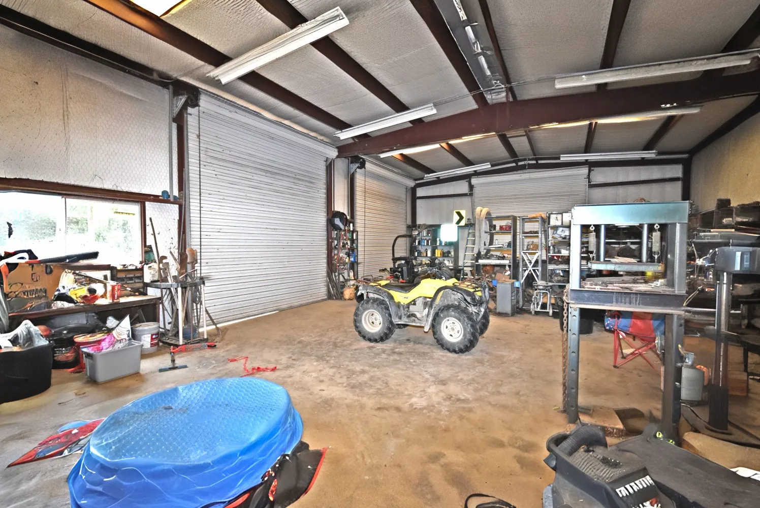 Farm For Sale in Wood County , 258 County Road 3199, Winnsboro, Texas 75494, 3 Bedroom, 2 Bathroom, Garage spaces, 1,705 Sqft, built in 1985, mls#21274048, Real Estate Agent in Winnsboro, Homes For Sale in Wood county, Homes For Sale in Winnsboro, Realtor in Winnsboro Texas, Real Estate Brokerage Independent Realty Texas, Luminita Cordes Realtor