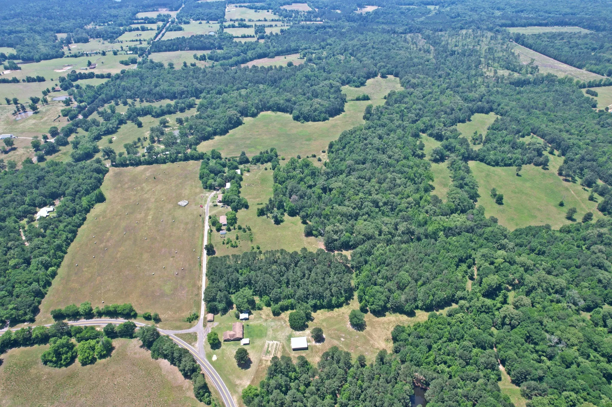 Farm For Sale in Wood County , 258 County Road 3199, Winnsboro, Texas 75494, 3 Bedroom, 2 Bathroom, Garage spaces, 1,705 Sqft, built in 1985, mls#21274048, Real Estate Agent in Winnsboro, Homes For Sale in Wood county, Homes For Sale in Winnsboro, Realtor in Winnsboro Texas, Real Estate Brokerage Independent Realty Texas, Luminita Cordes Realtor