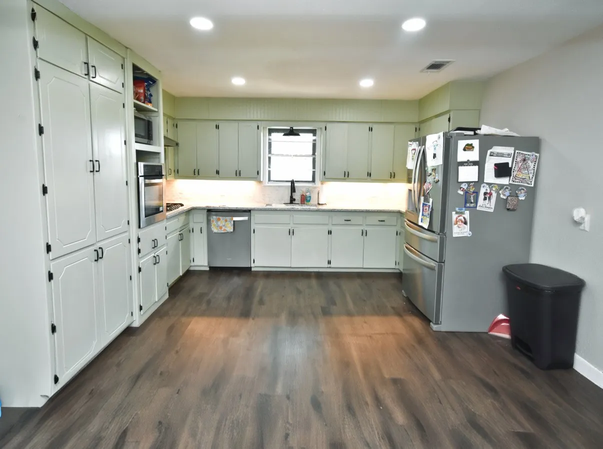 Farm For Sale in Wood County , 258 County Road 3199, Winnsboro, Texas 75494, 3 Bedroom, 2 Bathroom, Garage spaces, 1,705 Sqft, built in 1985, mls#21274048, Real Estate Agent in Winnsboro, Homes For Sale in Wood county, Homes For Sale in Winnsboro, Realtor in Winnsboro Texas, Real Estate Brokerage Independent Realty Texas, Luminita Cordes Realtor