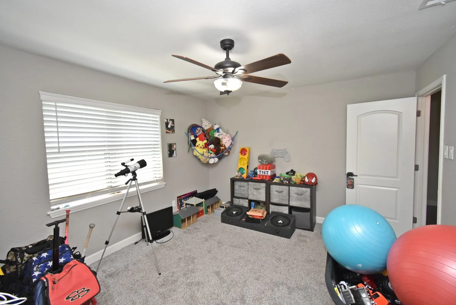 Farm For Sale in Wood County , 258 County Road 3199, Winnsboro, Texas 75494, 3 Bedroom, 2 Bathroom, Garage spaces, 1,705 Sqft, built in 1985, mls#21274048, Real Estate Agent in Winnsboro, Homes For Sale in Wood county, Homes For Sale in Winnsboro, Realtor in Winnsboro Texas, Real Estate Brokerage Independent Realty Texas, Luminita Cordes Realtor