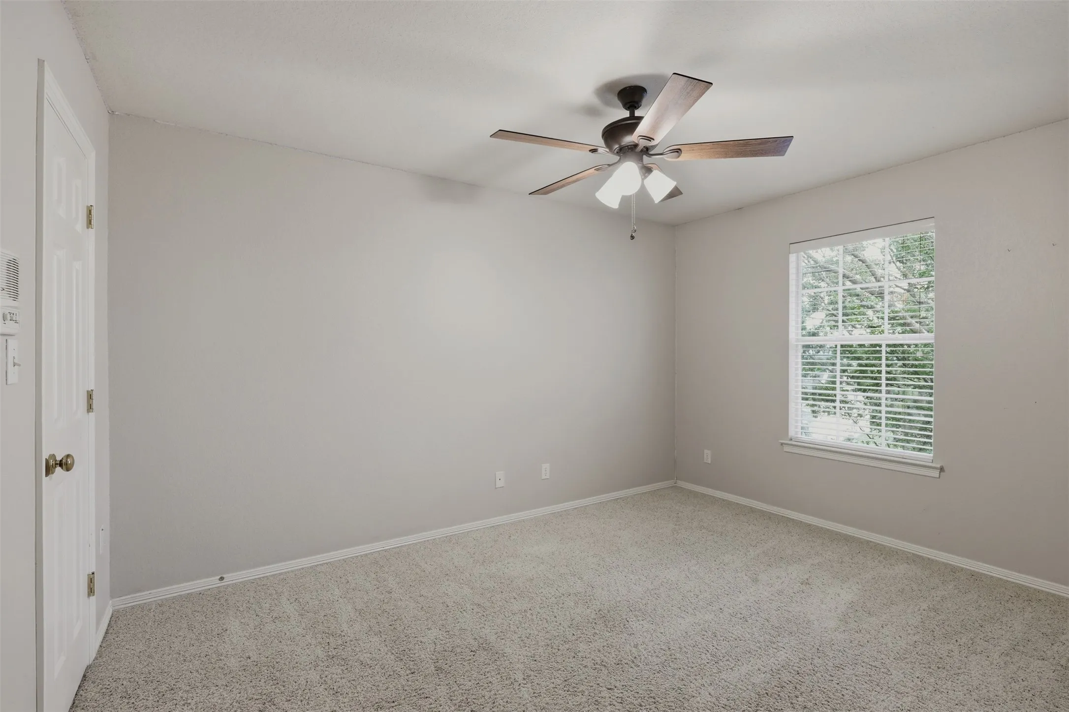 Single Family Residence For Sale in Parker County , 3622 Cliff View Loop, Weatherford, Texas 76087, 4 Bedroom, 3 Bathroom, 3 Garage spaces, 3,050 Sqft, built in 1997, Price $665,000, mls#21267328, Real Estate Agent in Weatherford, Homes For Sale in Parker county, Homes For Sale in Weatherford, Realtor in Weatherford Texas, Real Estate Brokerage Independent Realty Texas, Luminita Cordes Realtor