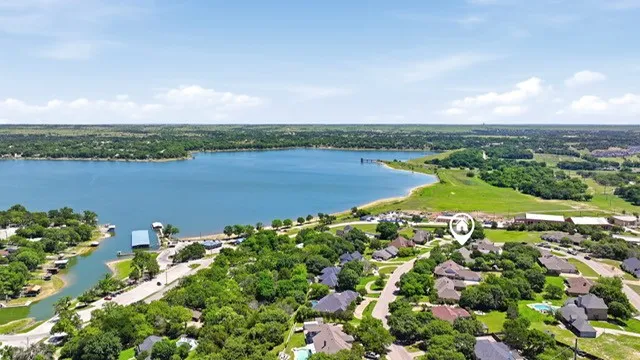 Single Family Residence For Sale in Parker County , 3622 Cliff View Loop, Weatherford, Texas 76087, 4 Bedroom, 3 Bathroom, 3 Garage spaces, 3,050 Sqft, built in 1997, Price $665,000, mls#21267328, Real Estate Agent in Weatherford, Homes For Sale in Parker county, Homes For Sale in Weatherford, Realtor in Weatherford Texas, Real Estate Brokerage Independent Realty Texas, Luminita Cordes Realtor