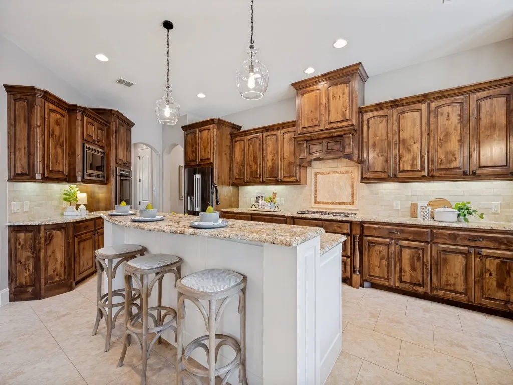 Single Family Residence For Sale in Denton County , 10936 Cortez Court, Frisco, Texas 75033, 5 Bedroom, 5 Bathroom, 3 Garage spaces, 5,150 Sqft, built in 2010, mls#21278866, Real Estate Agent in Frisco, Homes For Sale in Denton county, Homes For Sale in Frisco, Realtor in Frisco Texas, Real Estate Brokerage Independent Realty Texas, Luminita Cordes Realtor