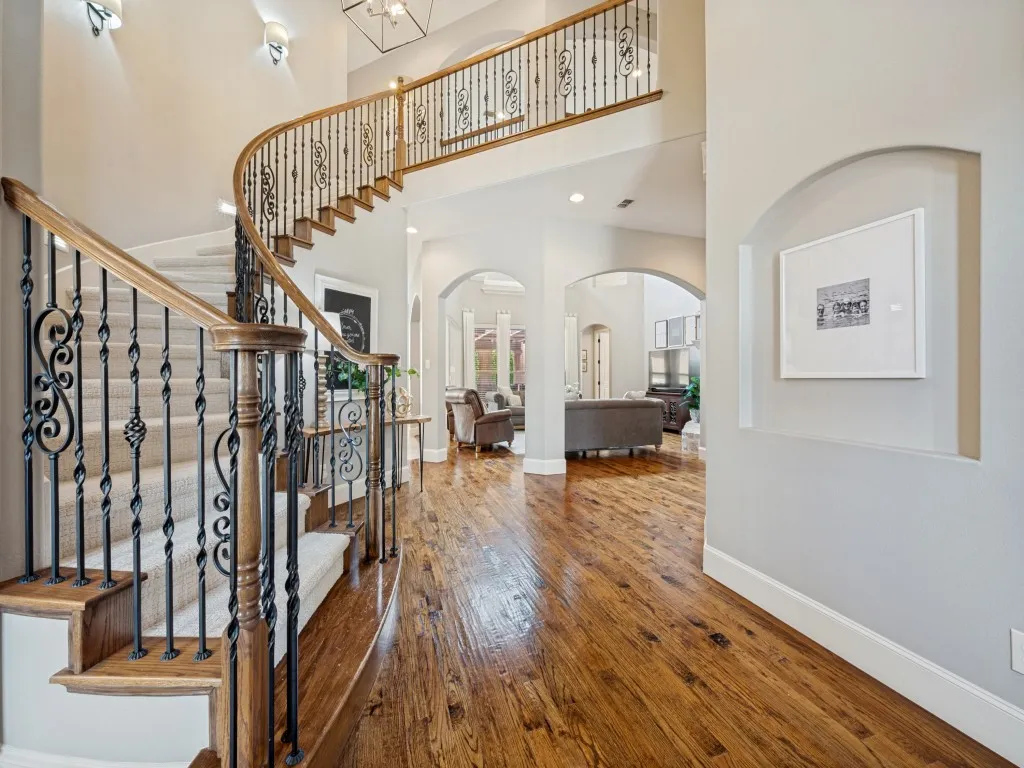 Single Family Residence For Sale in Denton County , 10936 Cortez Court, Frisco, Texas 75033, 5 Bedroom, 5 Bathroom, 3 Garage spaces, 5,150 Sqft, built in 2010, mls#21278866, Real Estate Agent in Frisco, Homes For Sale in Denton county, Homes For Sale in Frisco, Realtor in Frisco Texas, Real Estate Brokerage Independent Realty Texas, Luminita Cordes Realtor