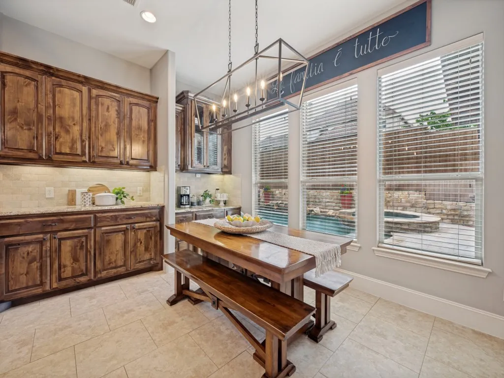 Single Family Residence For Sale in Denton County , 10936 Cortez Court, Frisco, Texas 75033, 5 Bedroom, 5 Bathroom, 3 Garage spaces, 5,150 Sqft, built in 2010, mls#21278866, Real Estate Agent in Frisco, Homes For Sale in Denton county, Homes For Sale in Frisco, Realtor in Frisco Texas, Real Estate Brokerage Independent Realty Texas, Luminita Cordes Realtor
