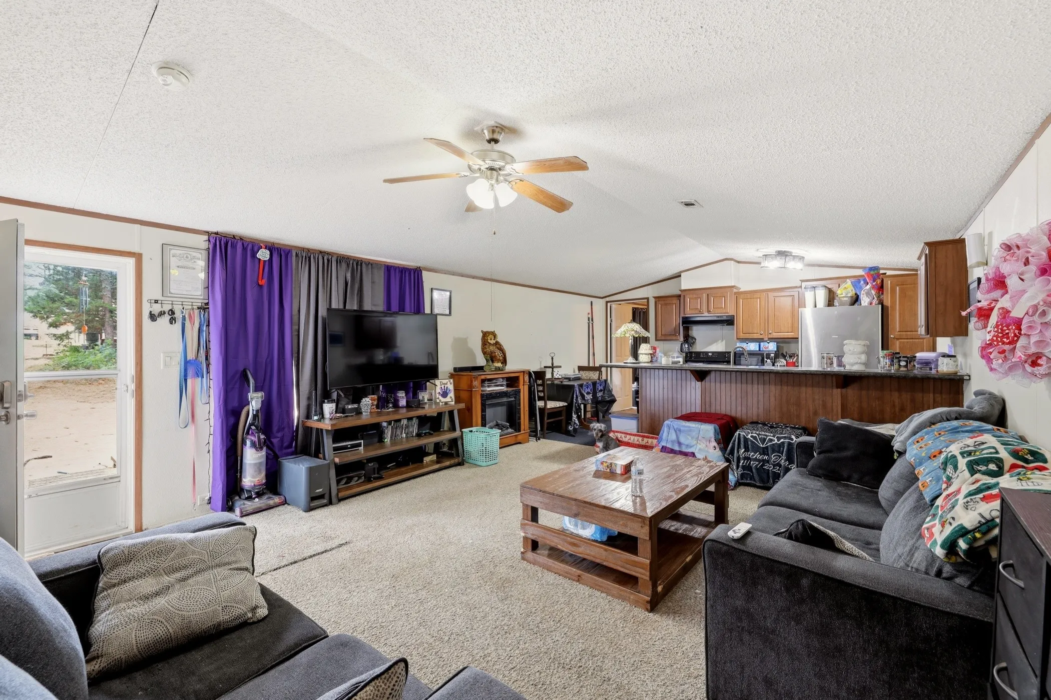 Mobile Home For Sale in Anderson County , 6194 Fm 19, Palestine, Texas 75803, 3 Bedroom, 2 Bathroom, Garage spaces, 1,178 Sqft, built in 2017, mls#21275686, Real Estate Agent in Palestine, Homes For Sale in Anderson county, Homes For Sale in Palestine, Realtor in Palestine Texas, Real Estate Brokerage Independent Realty Texas, Luminita Cordes Realtor