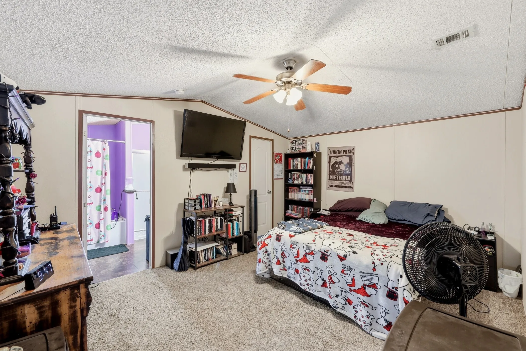 Mobile Home For Sale in Anderson County , 6194 Fm 19, Palestine, Texas 75803, 3 Bedroom, 2 Bathroom, Garage spaces, 1,178 Sqft, built in 2017, mls#21275686, Real Estate Agent in Palestine, Homes For Sale in Anderson county, Homes For Sale in Palestine, Realtor in Palestine Texas, Real Estate Brokerage Independent Realty Texas, Luminita Cordes Realtor