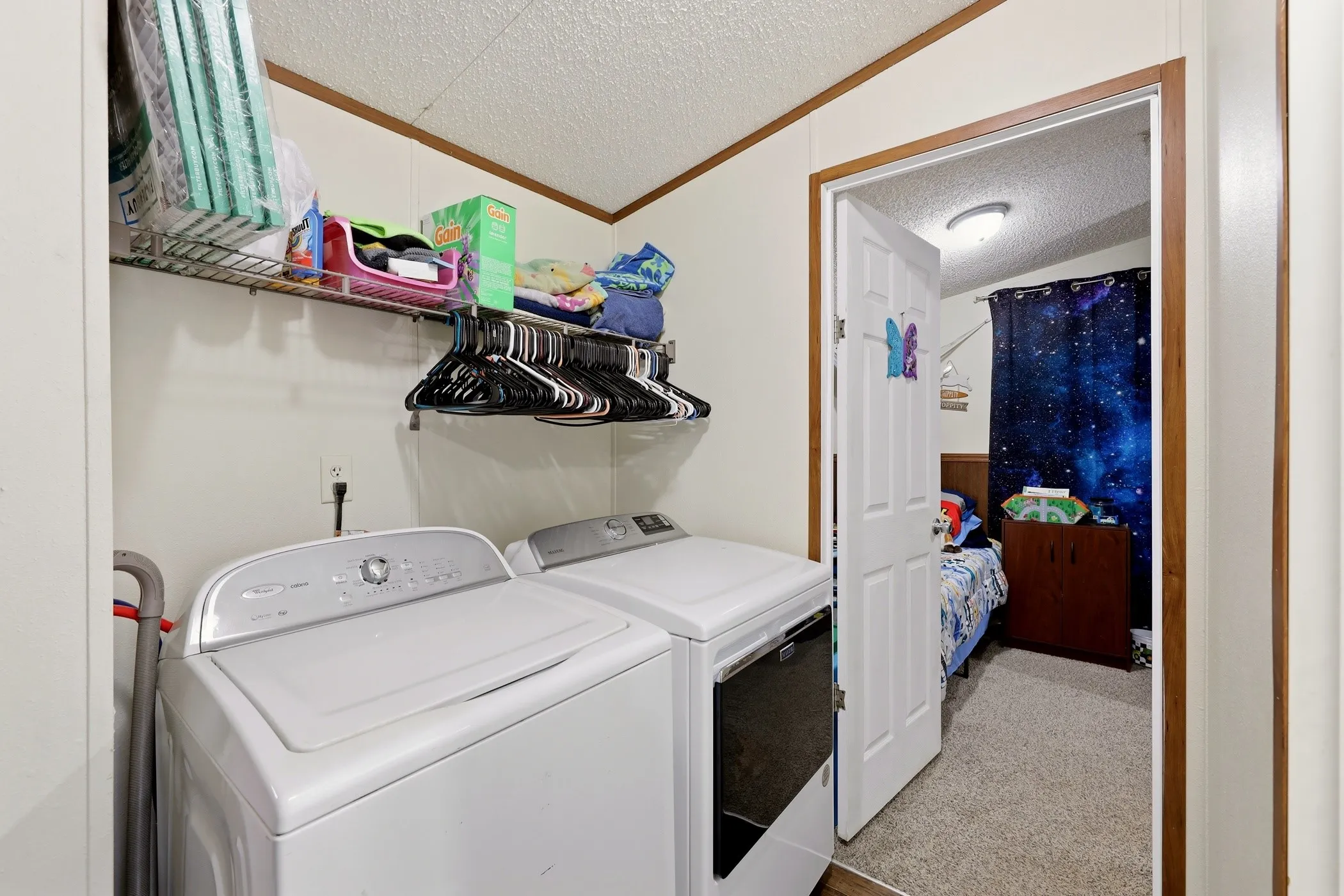 Mobile Home For Sale in Anderson County , 6194 Fm 19, Palestine, Texas 75803, 3 Bedroom, 2 Bathroom, Garage spaces, 1,178 Sqft, built in 2017, mls#21275686, Real Estate Agent in Palestine, Homes For Sale in Anderson county, Homes For Sale in Palestine, Realtor in Palestine Texas, Real Estate Brokerage Independent Realty Texas, Luminita Cordes Realtor