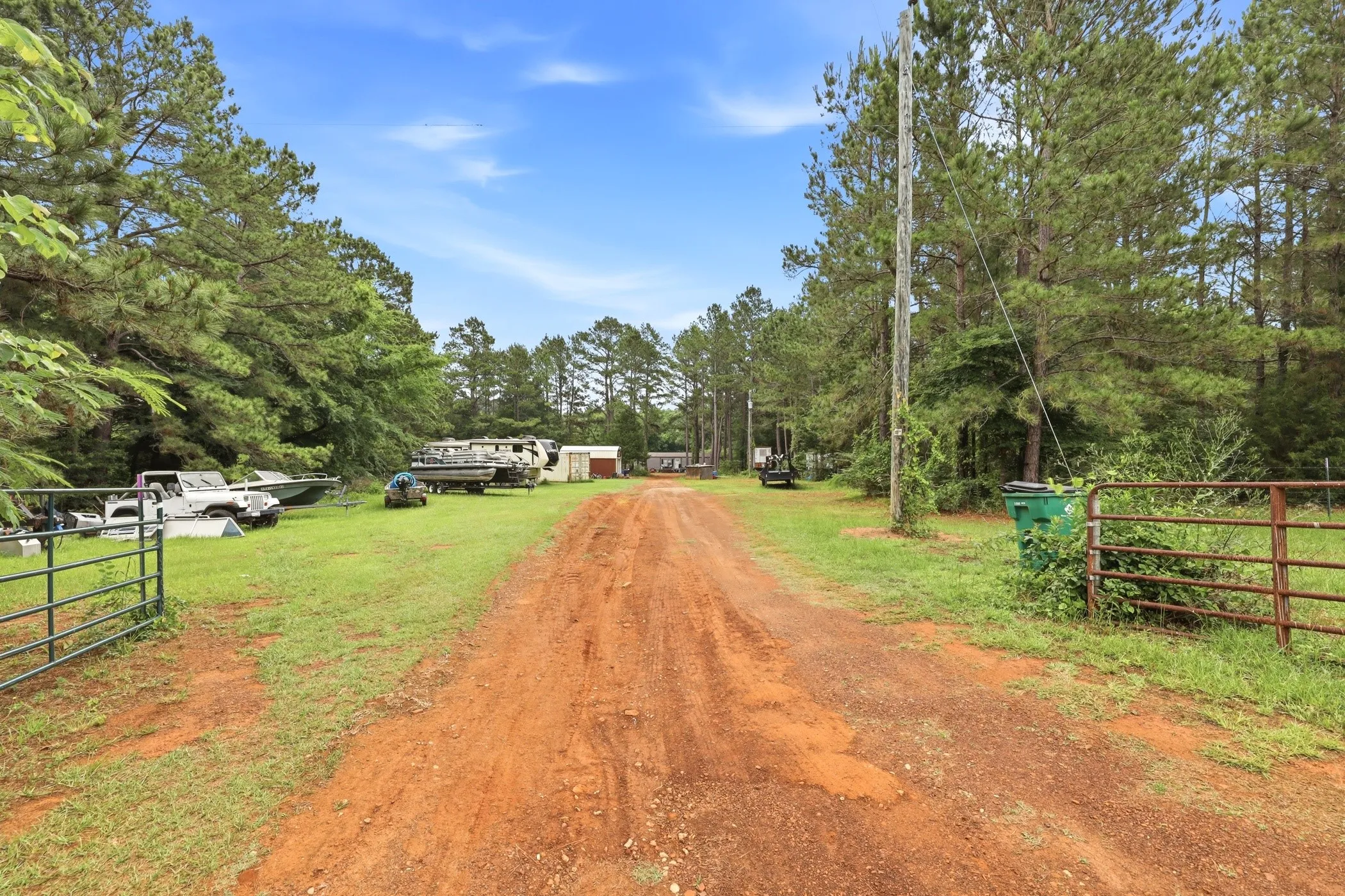 Mobile Home For Sale in Anderson County , 6194 Fm 19, Palestine, Texas 75803, 3 Bedroom, 2 Bathroom, Garage spaces, 1,178 Sqft, built in 2017, mls#21275686, Real Estate Agent in Palestine, Homes For Sale in Anderson county, Homes For Sale in Palestine, Realtor in Palestine Texas, Real Estate Brokerage Independent Realty Texas, Luminita Cordes Realtor