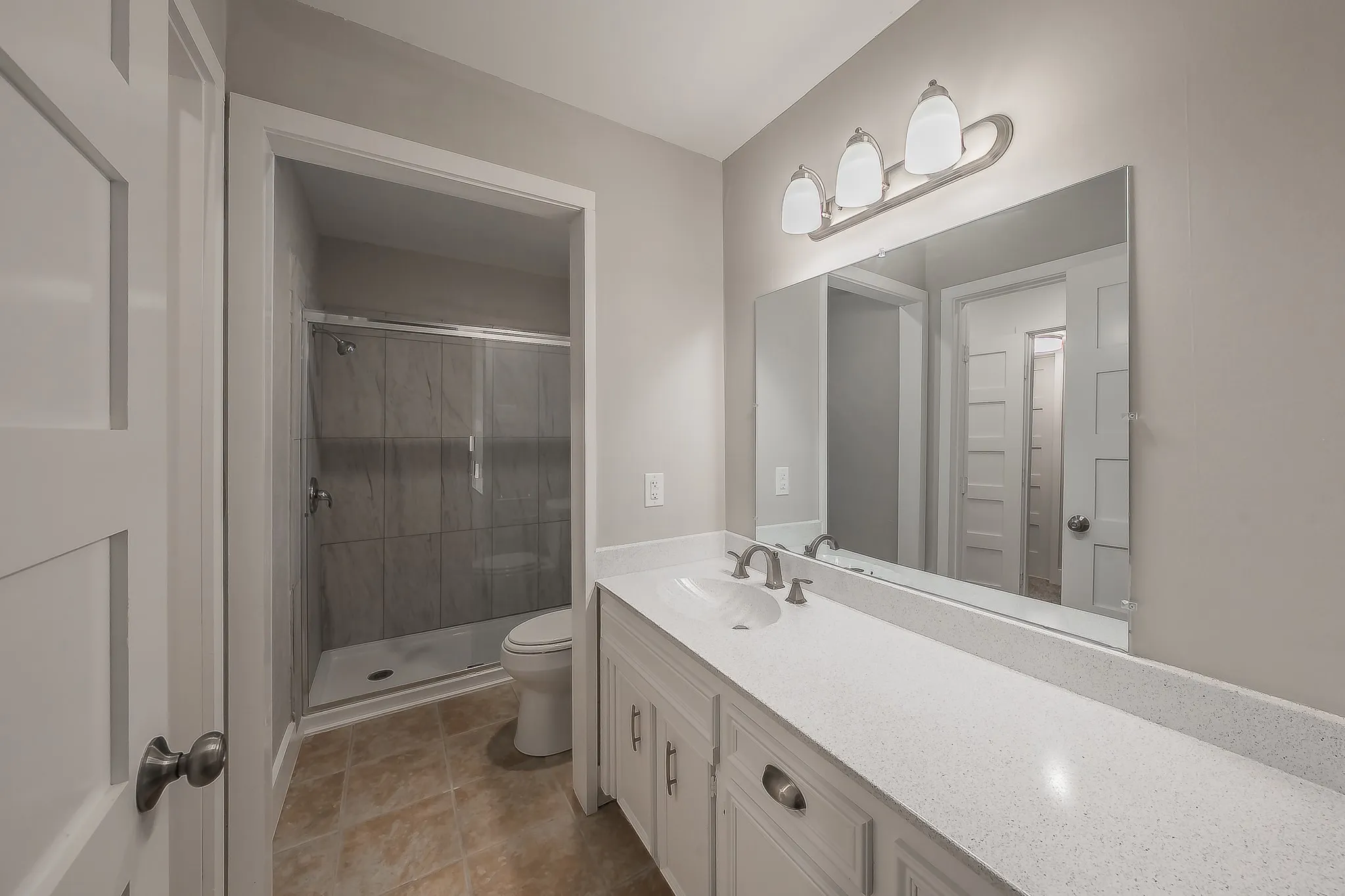 Single Family Residence For Sale in Tarrant County , 1724 Prestonwood Drive, Arlington, Texas 76012, 3 Bedroom, 3 Bathroom, 3 Garage spaces, 3,309 Sqft, built in 1900, mls#21279902, Real Estate Agent in Arlington, Homes For Sale in Tarrant county, Homes For Sale in Arlington, Realtor in Arlington Texas, Real Estate Brokerage Independent Realty Texas, Luminita Cordes Realtor