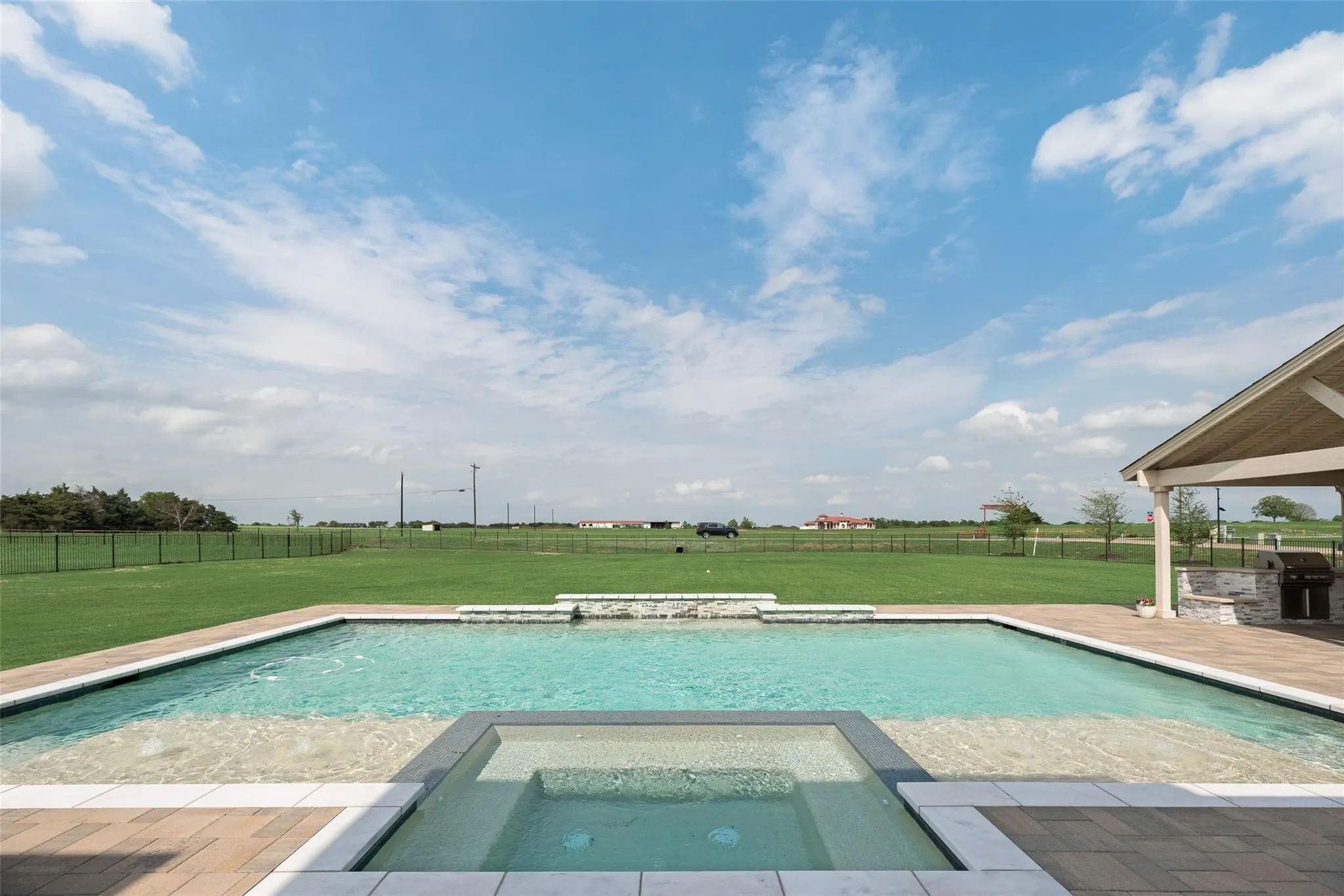 Single Family Residence For Sale in Rockwall County , 1570 Winding Creek Lane, Rockwall, Texas 75032, 5 Bedroom, 6 Bathroom, 3 Garage spaces, 4,563 Sqft, built in 2017, mls#21278940, Real Estate Agent in Rockwall, Homes For Sale in Rockwall county, Homes For Sale in Rockwall, Realtor in Rockwall Texas, Real Estate Brokerage Independent Realty Texas, Luminita Cordes Realtor