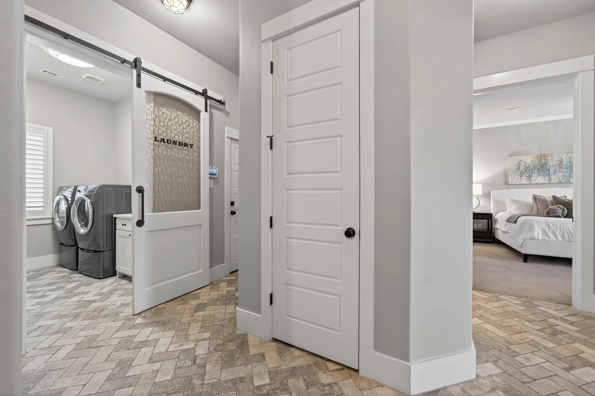 Single Family Residence For Sale in Rockwall County , 1570 Winding Creek Lane, Rockwall, Texas 75032, 5 Bedroom, 6 Bathroom, 3 Garage spaces, 4,563 Sqft, built in 2017, mls#21278940, Real Estate Agent in Rockwall, Homes For Sale in Rockwall county, Homes For Sale in Rockwall, Realtor in Rockwall Texas, Real Estate Brokerage Independent Realty Texas, Luminita Cordes Realtor