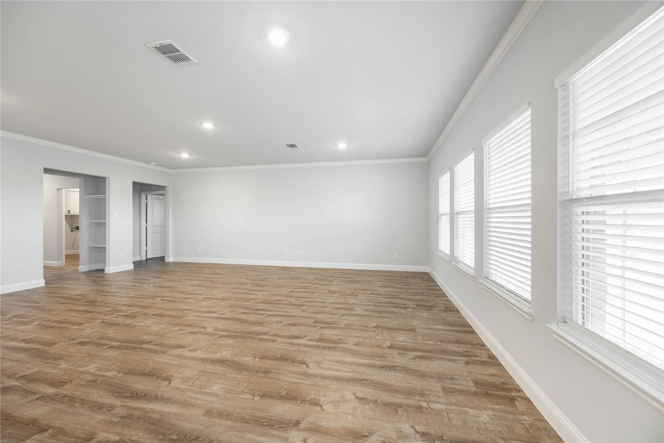 Single Family Residence For Sale in Collin County , 354 Rock Acre Drive, Lavon, Texas 75166, 4 Bedroom, 2 Bathroom, 2 Garage spaces, 2,700 Sqft, built in 2022, mls#21271039, Real Estate Agent in Lavon, Homes For Sale in Collin county, Homes For Sale in Lavon, Realtor in Lavon Texas, Real Estate Brokerage Independent Realty Texas, Luminita Cordes Realtor
