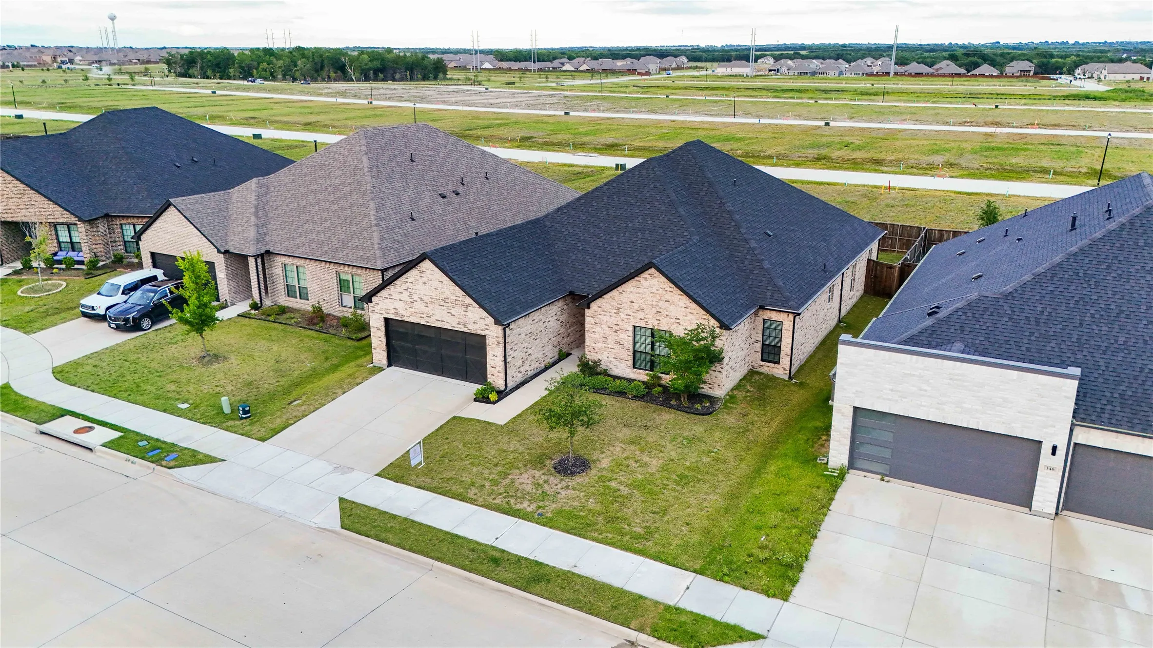 Single Family Residence For Sale in Collin County , 354 Rock Acre Drive, Lavon, Texas 75166, 4 Bedroom, 2 Bathroom, 2 Garage spaces, 2,700 Sqft, built in 2022, mls#21271039, Real Estate Agent in Lavon, Homes For Sale in Collin county, Homes For Sale in Lavon, Realtor in Lavon Texas, Real Estate Brokerage Independent Realty Texas, Luminita Cordes Realtor