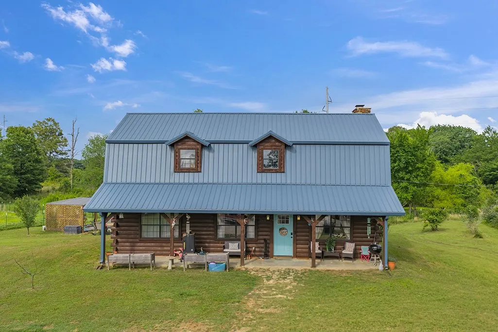 Single Family Residence For Sale in Bowie County , 4798 County Road 4235, De Kalb, Texas 75559, 3 Bedroom, 2 Bathroom, 1 Garage spaces, 1,640 Sqft, built in 2007, mls#21279926, Real Estate Agent in De Kalb, Homes For Sale in Bowie county, Homes For Sale in De Kalb, Realtor in De Kalb Texas, Real Estate Brokerage Independent Realty Texas, Luminita Cordes Realtor