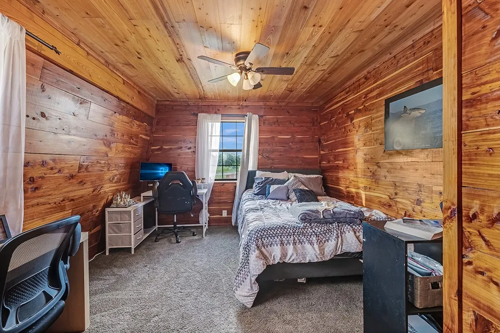 Single Family Residence For Sale in Bowie County , 4798 County Road 4235, De Kalb, Texas 75559, 3 Bedroom, 2 Bathroom, 1 Garage spaces, 1,640 Sqft, built in 2007, mls#21279926, Real Estate Agent in De Kalb, Homes For Sale in Bowie county, Homes For Sale in De Kalb, Realtor in De Kalb Texas, Real Estate Brokerage Independent Realty Texas, Luminita Cordes Realtor