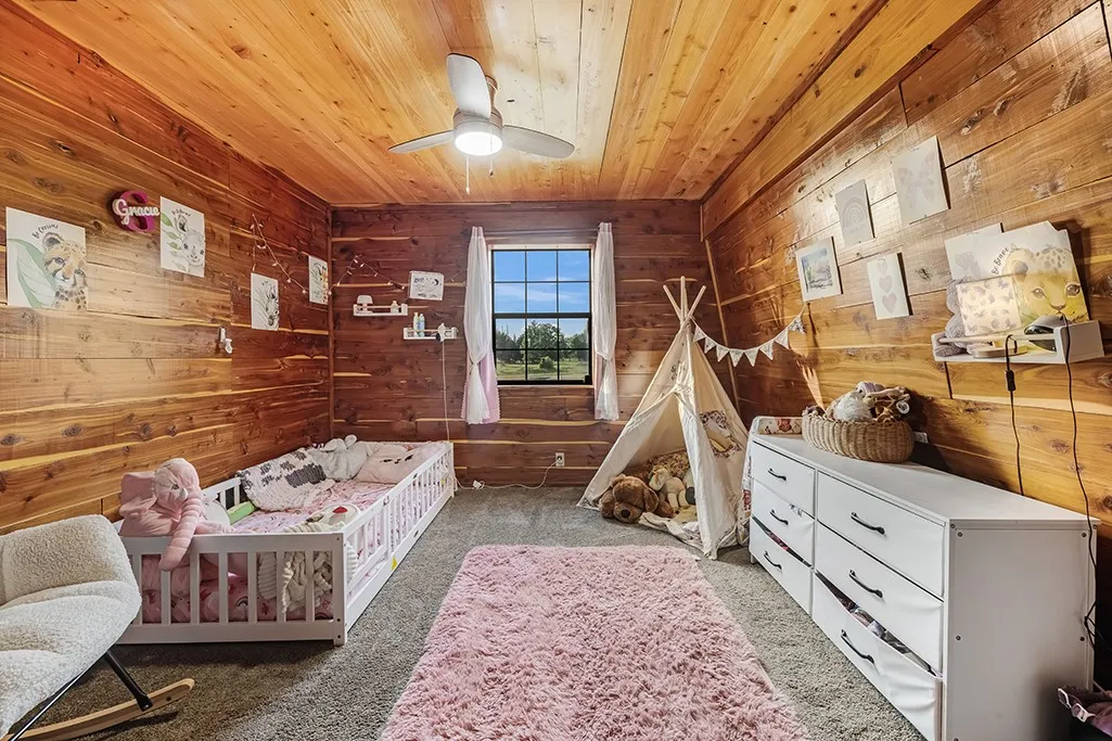 Single Family Residence For Sale in Bowie County , 4798 County Road 4235, De Kalb, Texas 75559, 3 Bedroom, 2 Bathroom, 1 Garage spaces, 1,640 Sqft, built in 2007, mls#21279926, Real Estate Agent in De Kalb, Homes For Sale in Bowie county, Homes For Sale in De Kalb, Realtor in De Kalb Texas, Real Estate Brokerage Independent Realty Texas, Luminita Cordes Realtor