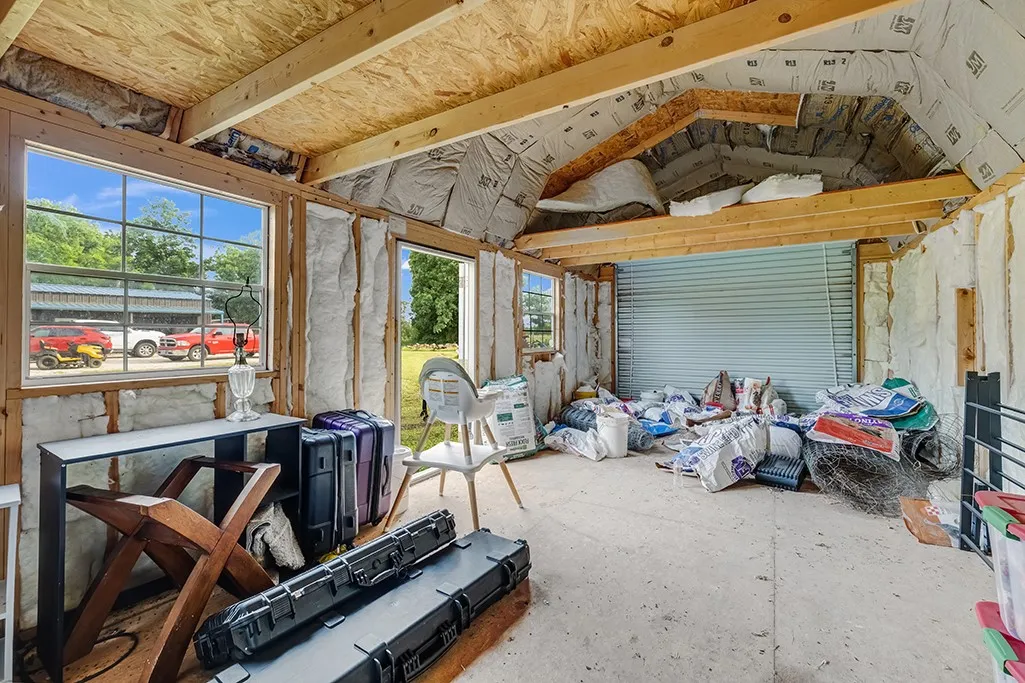 Single Family Residence For Sale in Bowie County , 4798 County Road 4235, De Kalb, Texas 75559, 3 Bedroom, 2 Bathroom, 1 Garage spaces, 1,640 Sqft, built in 2007, mls#21279926, Real Estate Agent in De Kalb, Homes For Sale in Bowie county, Homes For Sale in De Kalb, Realtor in De Kalb Texas, Real Estate Brokerage Independent Realty Texas, Luminita Cordes Realtor