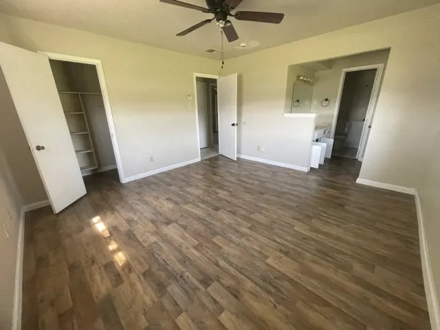 Single Family Residence For Sale in Ellis County , 3010 Clearview Drive, Midlothian, Texas 76065, 4 Bedroom, 2 Bathroom, Garage spaces, 2,353 Sqft, built in 1974, mls#21279968, Real Estate Agent in Midlothian, Homes For Sale in Ellis county, Homes For Sale in Midlothian, Realtor in Midlothian Texas, Real Estate Brokerage Independent Realty Texas, Luminita Cordes Realtor