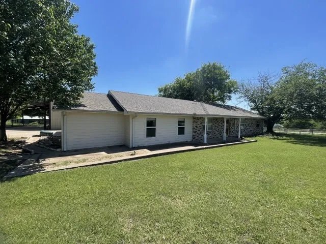 Single Family Residence For Sale in Ellis County , 3010 Clearview Drive, Midlothian, Texas 76065, 4 Bedroom, 2 Bathroom, Garage spaces, 2,353 Sqft, built in 1974, mls#21279968, Real Estate Agent in Midlothian, Homes For Sale in Ellis county, Homes For Sale in Midlothian, Realtor in Midlothian Texas, Real Estate Brokerage Independent Realty Texas, Luminita Cordes Realtor