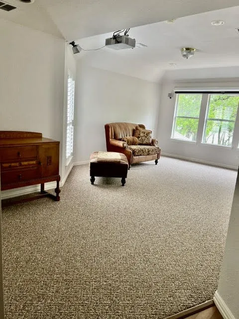 Single Family Residence For Sale in Denton County , 721 Paradise Cove, Shady Shores, Texas 76208, 6 Bedroom, 5 Bathroom, 3 Garage spaces, 5,033 Sqft, built in 2000, mls#21279974, Real Estate Agent in Shady Shores, Homes For Sale in Denton county, Homes For Sale in Shady Shores, Realtor in Shady Shores Texas, Real Estate Brokerage Independent Realty Texas, Luminita Cordes Realtor