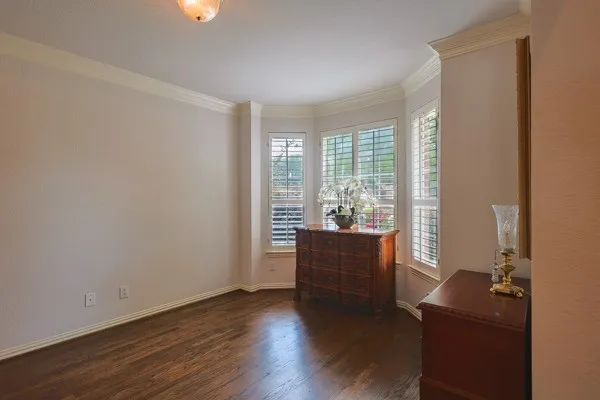 Single Family Residence For Sale in Denton County , 721 Paradise Cove, Shady Shores, Texas 76208, 6 Bedroom, 5 Bathroom, 3 Garage spaces, 5,033 Sqft, built in 2000, mls#21279974, Real Estate Agent in Shady Shores, Homes For Sale in Denton county, Homes For Sale in Shady Shores, Realtor in Shady Shores Texas, Real Estate Brokerage Independent Realty Texas, Luminita Cordes Realtor