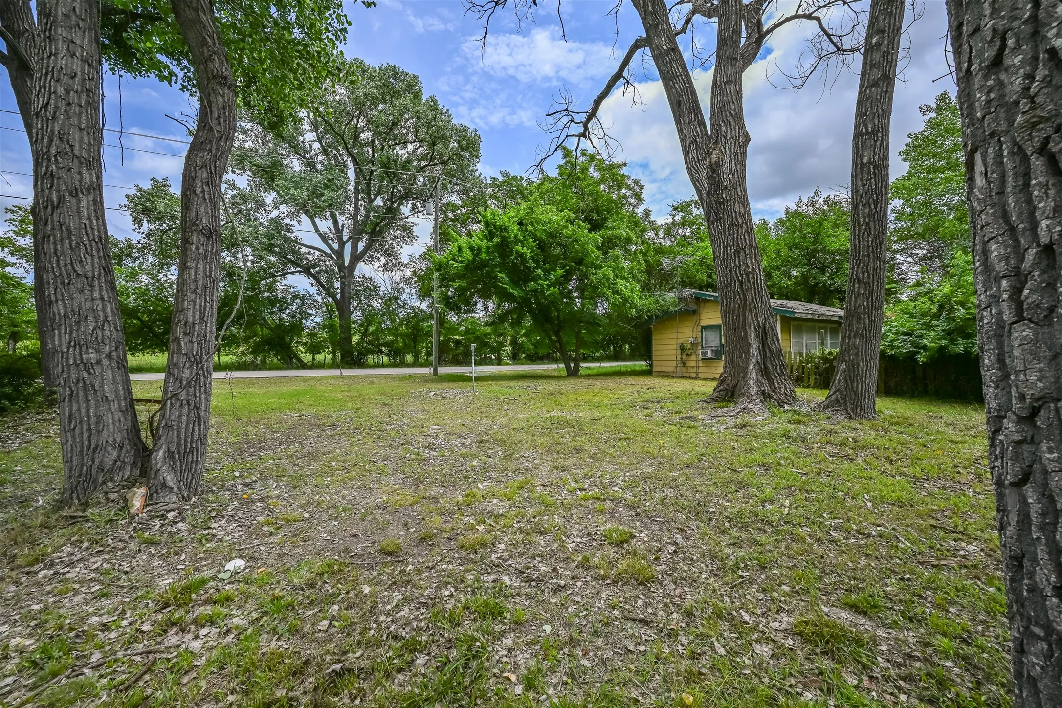 Improved Land For Sale in Parker County , 2431 E Lake Drive, Weatherford, Texas 76087, 0, 0, Garage spaces, 0 Sqft, built in 0, mls#21266064, Real Estate Agent in Weatherford, Homes For Sale in Parker county, Homes For Sale in Weatherford, Realtor in Weatherford Texas, Real Estate Brokerage Independent Realty Texas, Luminita Cordes Realtor