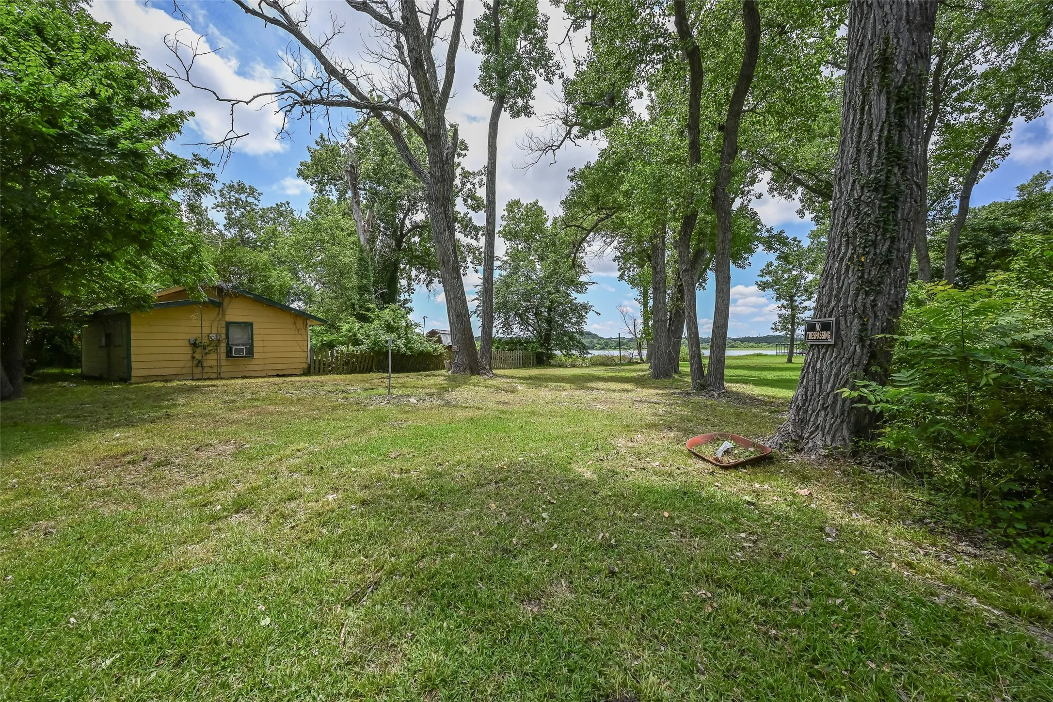 Improved Land For Sale in Parker County , 2431 E Lake Drive, Weatherford, Texas 76087, 0, 0, Garage spaces, 0 Sqft, built in 0, mls#21266064, Real Estate Agent in Weatherford, Homes For Sale in Parker county, Homes For Sale in Weatherford, Realtor in Weatherford Texas, Real Estate Brokerage Independent Realty Texas, Luminita Cordes Realtor