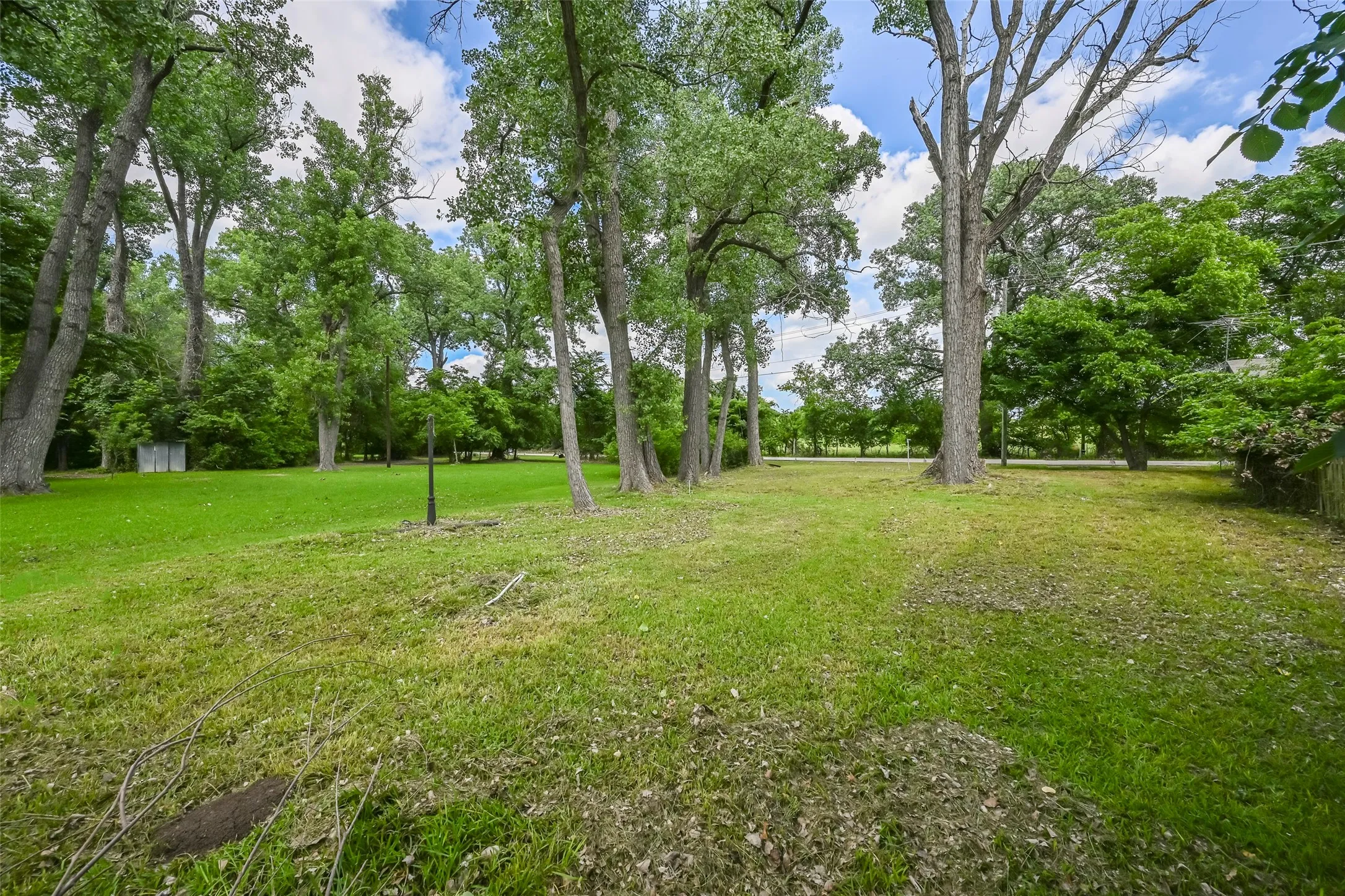Improved Land For Sale in Parker County , 2431 E Lake Drive, Weatherford, Texas 76087, 0, 0, Garage spaces, 0 Sqft, built in 0, mls#21266064, Real Estate Agent in Weatherford, Homes For Sale in Parker county, Homes For Sale in Weatherford, Realtor in Weatherford Texas, Real Estate Brokerage Independent Realty Texas, Luminita Cordes Realtor