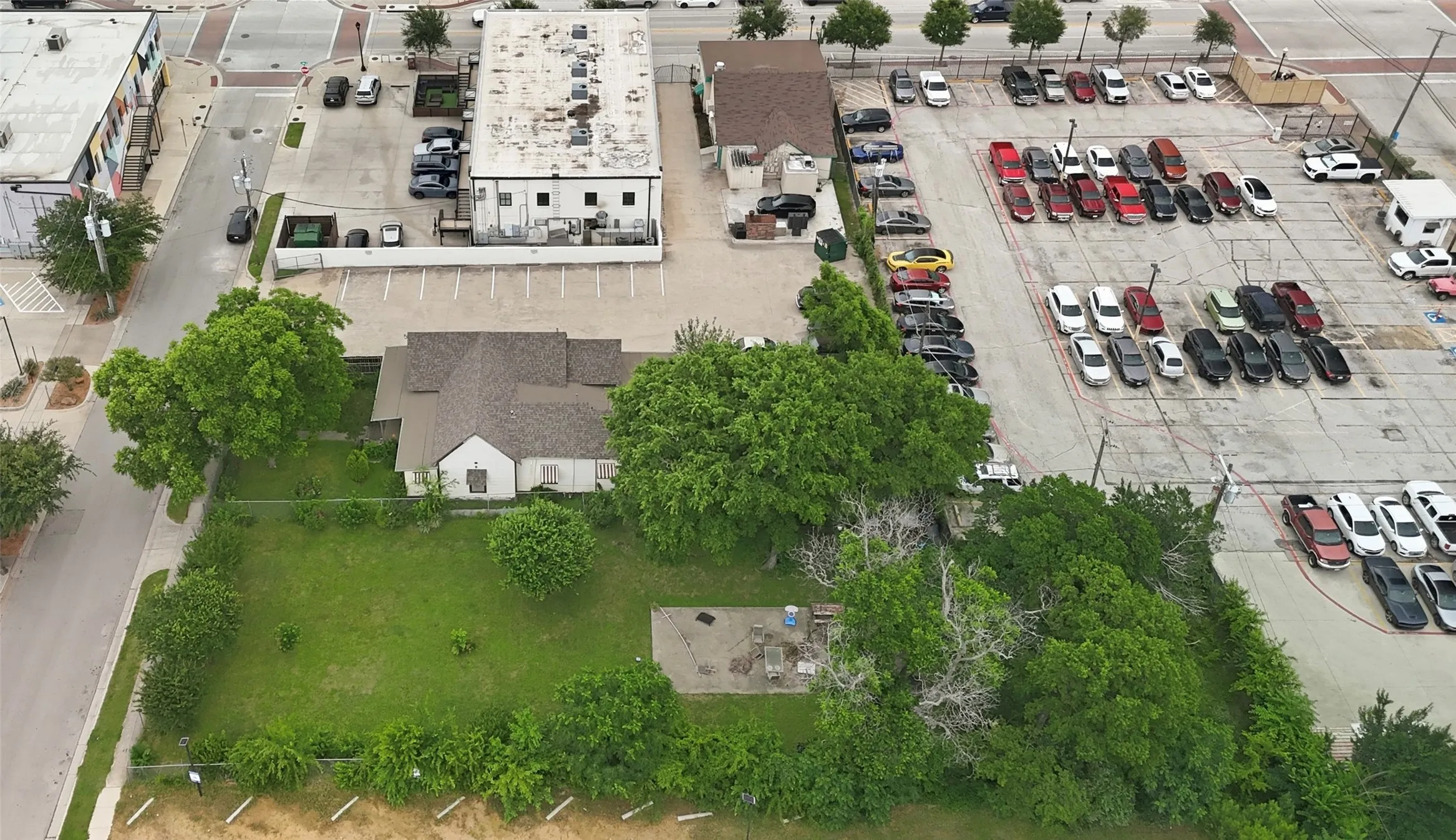 Business For Sale in Tarrant County , 810 S Main Street, Fort Worth, Texas 76104, 0, 0, Garage spaces, 0 Sqft, built in 1952, Price $3,100,000, mls#21278655, Real Estate Agent in Fort Worth, Homes For Sale in Tarrant county, Homes For Sale in Fort Worth, Realtor in Fort Worth Texas, Real Estate Brokerage Independent Realty Texas, Luminita Cordes Realtor